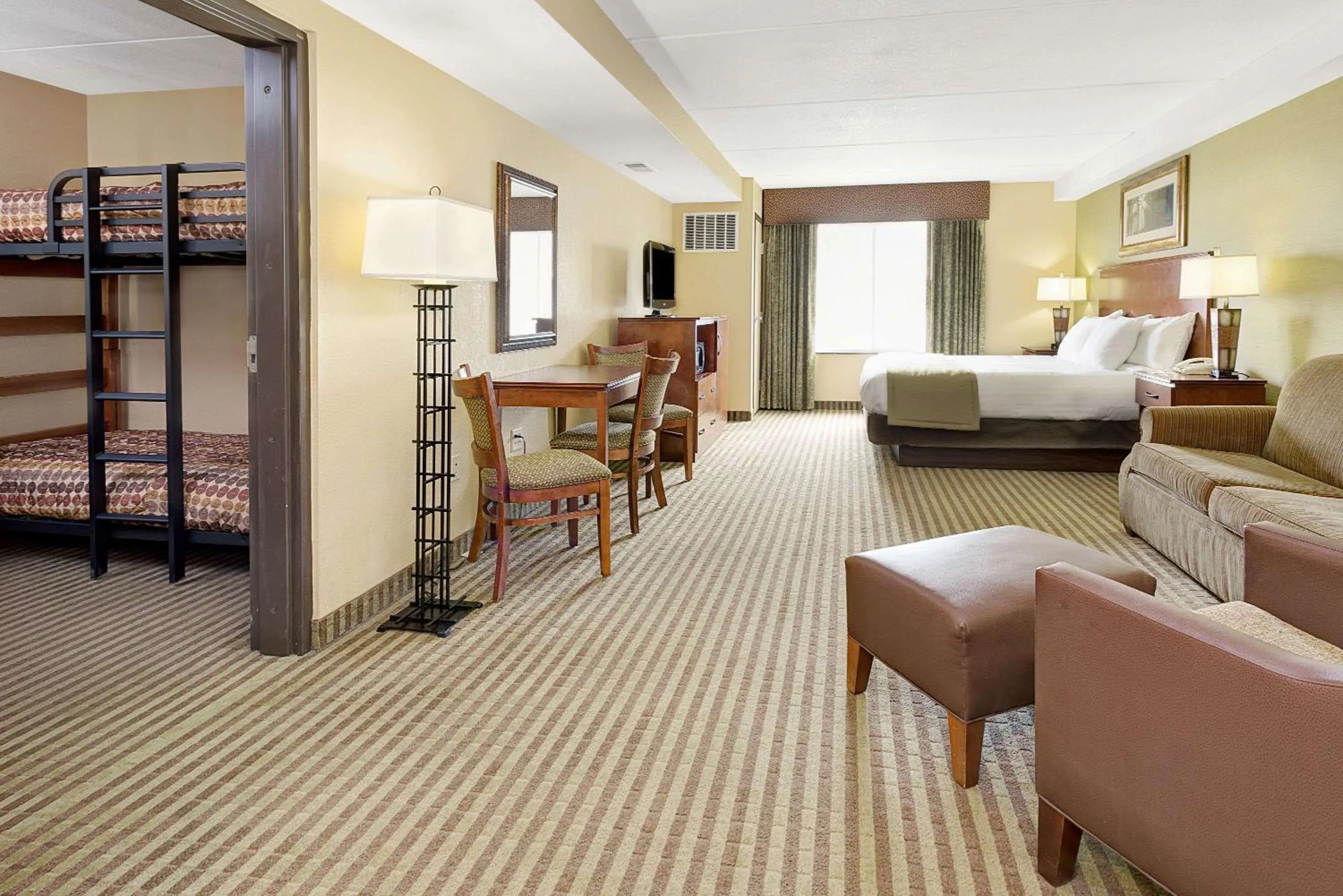 Photo of the whole room, Bed in Days Inn by Wyndham Cheyenne