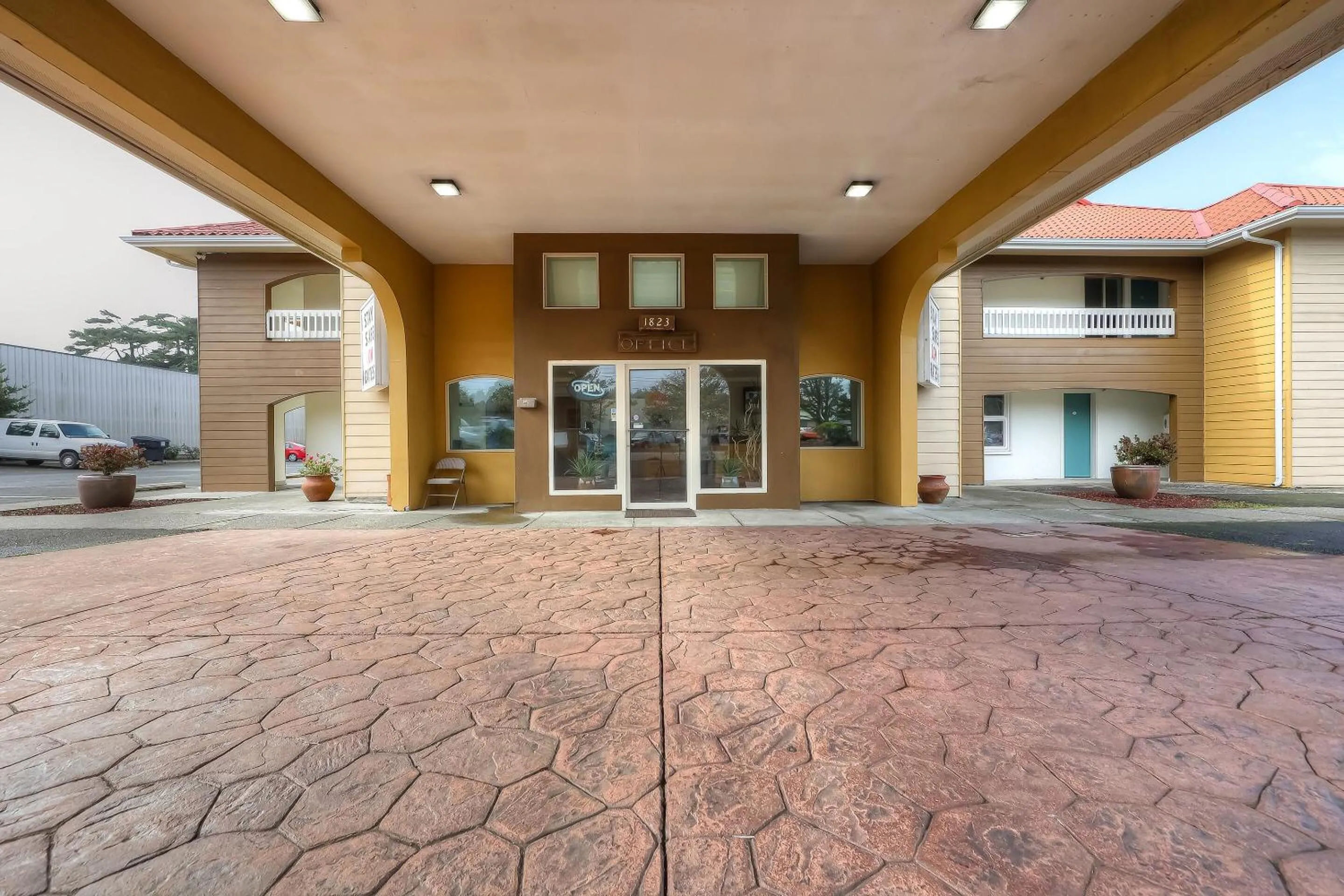 Facade/entrance in Newport Inn By OYO - Hwy 101