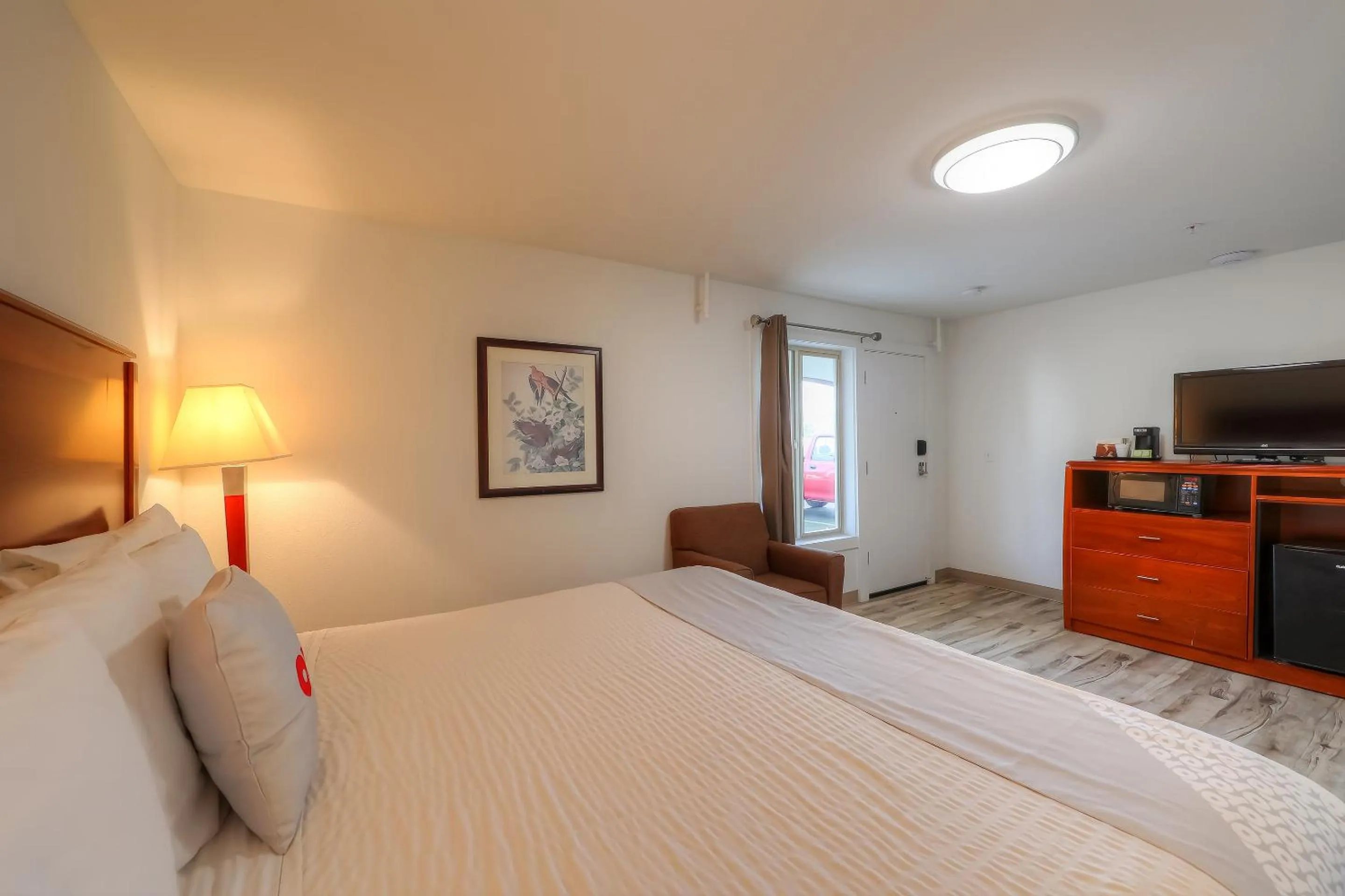 Bedroom, Bed in Newport Inn By OYO - Hwy 101