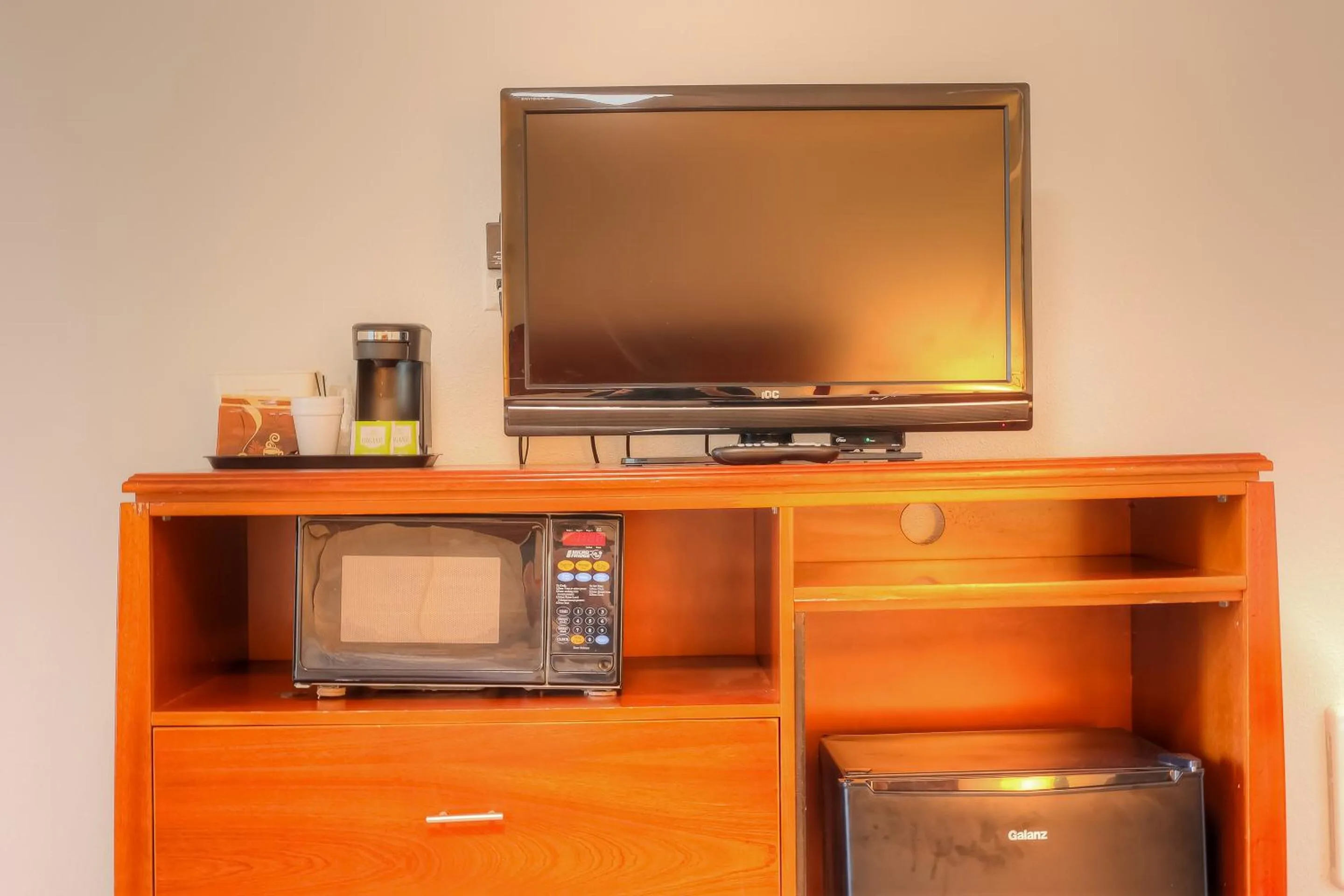 Bedroom in Newport Inn By OYO - Hwy 101