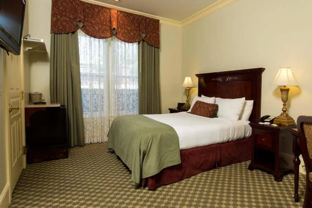 Photo of the whole room, Bed in Hotel Diamond