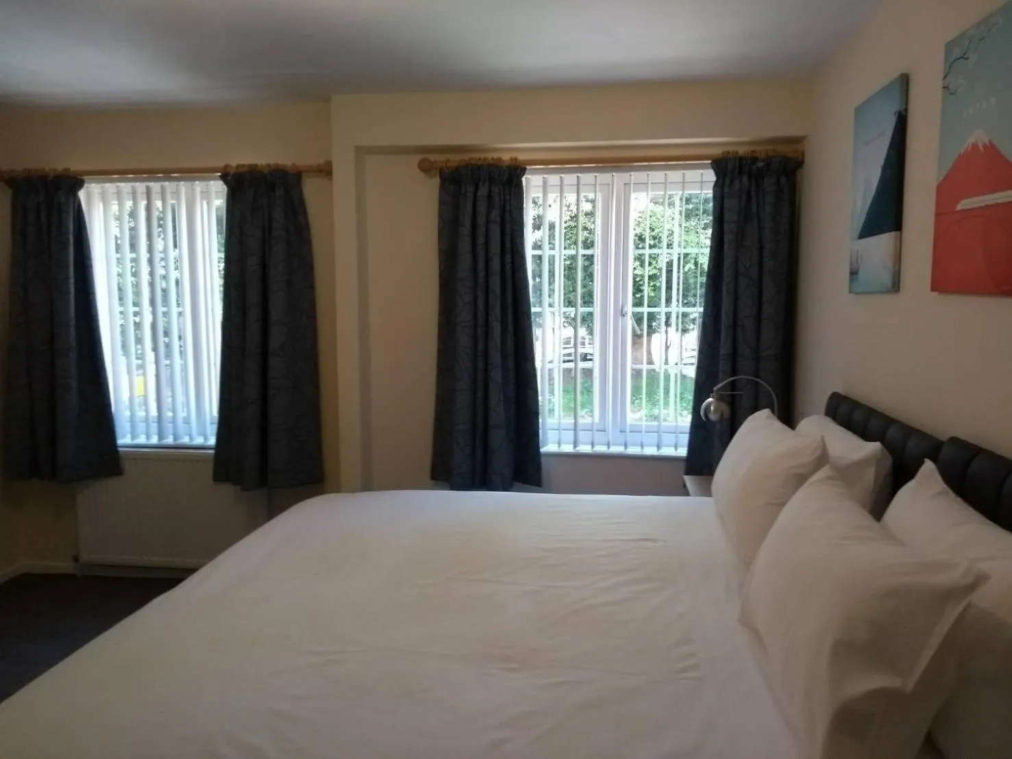 Bed in The Tiger - formerly Cassia Rooms