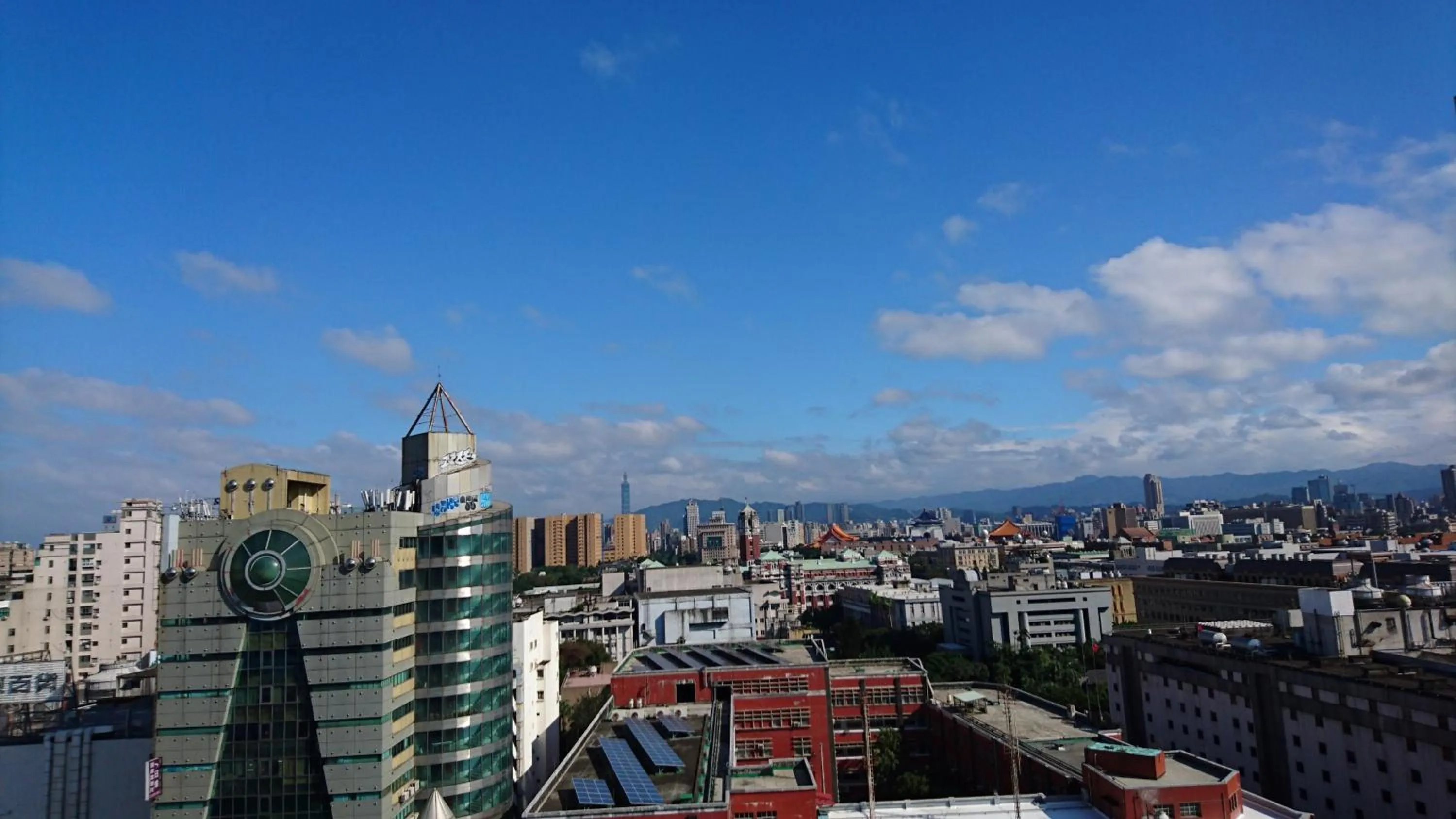 Day in Burgary Hotel