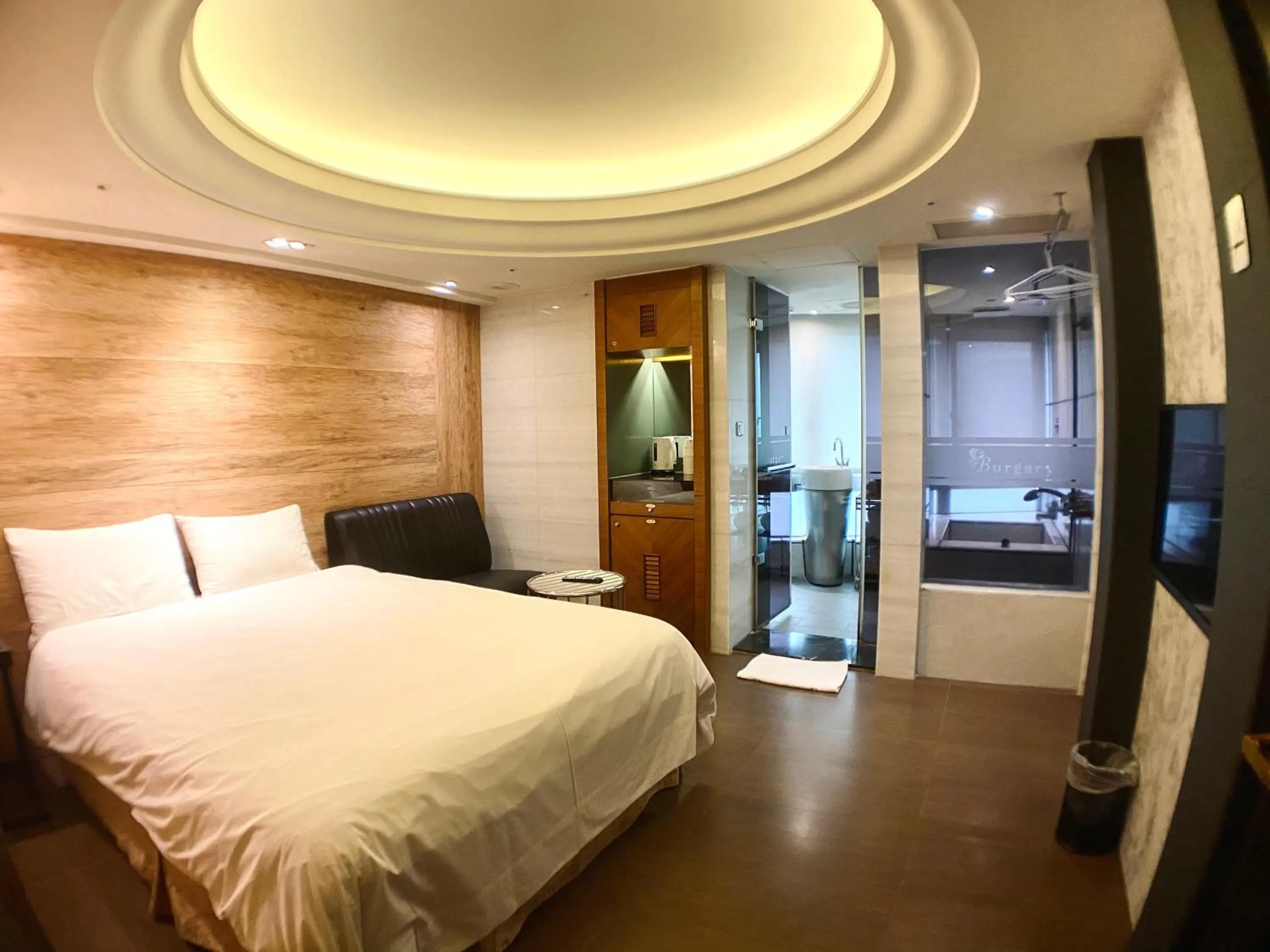 Bed in Burgary Hotel