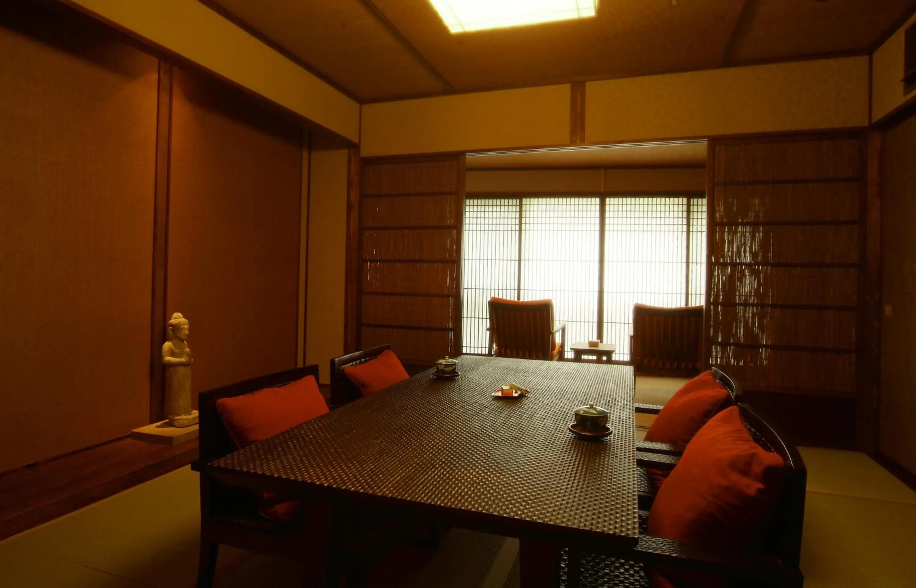 Photo of the whole room in Hakone Onsen Ryokan Yaeikan