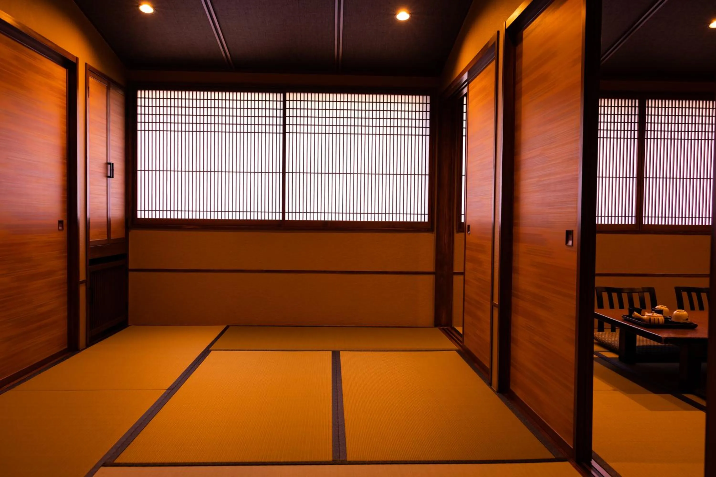 Photo of the whole room in Hakone Onsen Ryokan Yaeikan