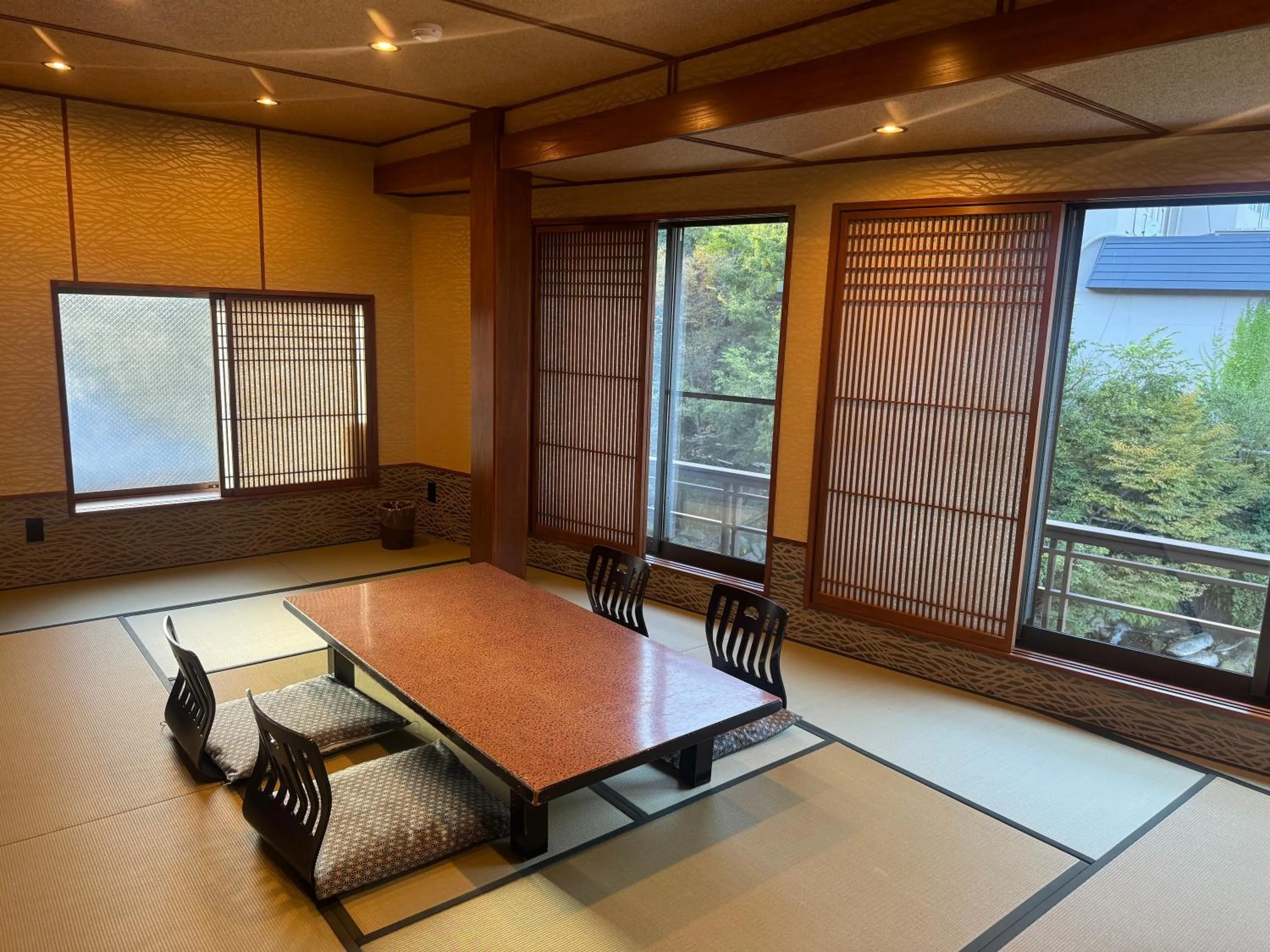 Photo of the whole room in Hakone Onsen Ryokan Yaeikan
