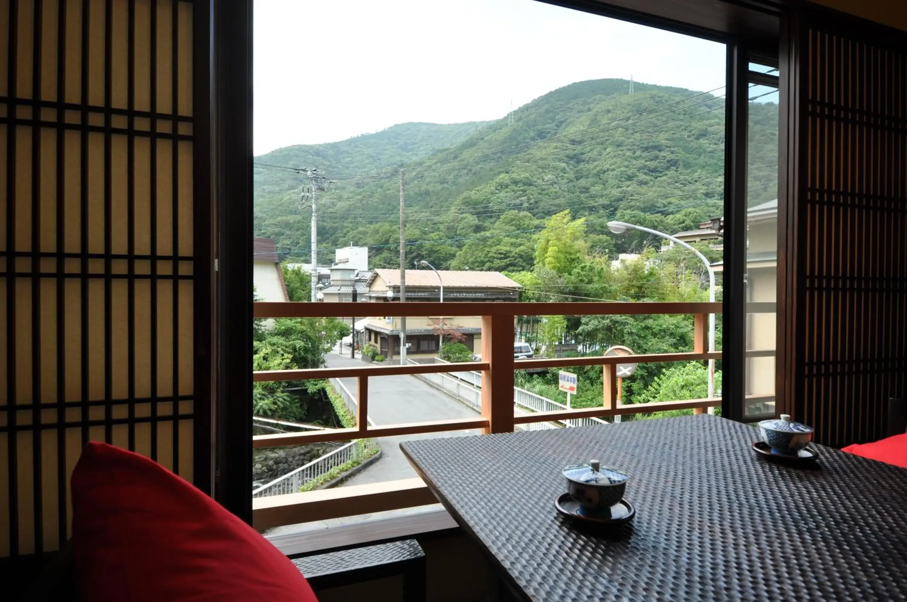 Japanese-Style Deluxe Room with River View with Public Onsen - Non-smoking in Hakone Onsen Ryokan Yaeikan Japanese-Style Deluxe Room with River View with Public Onsen - Non-smoking in Hakone Onsen Ryokan Yaeikan