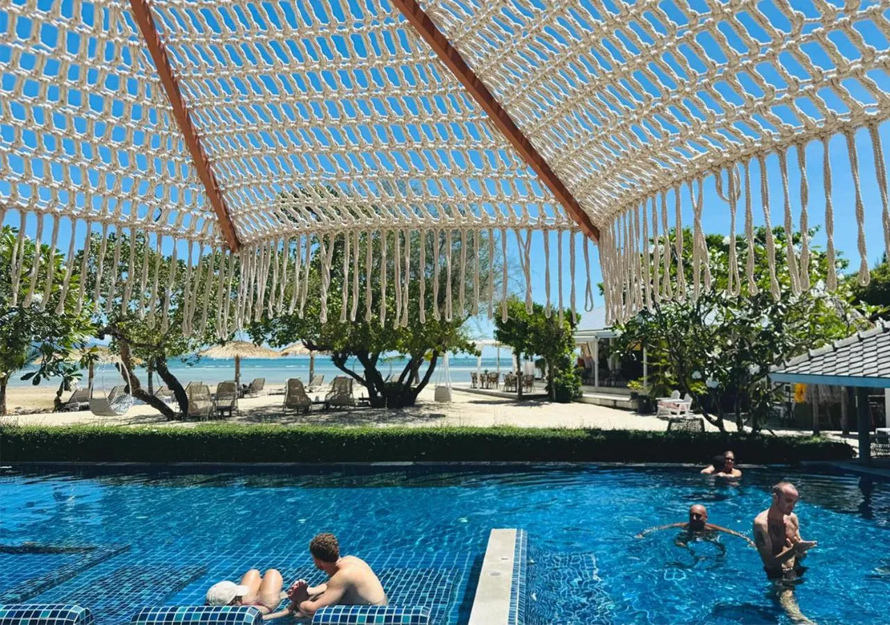 Summer in Sabaii Bay Resort