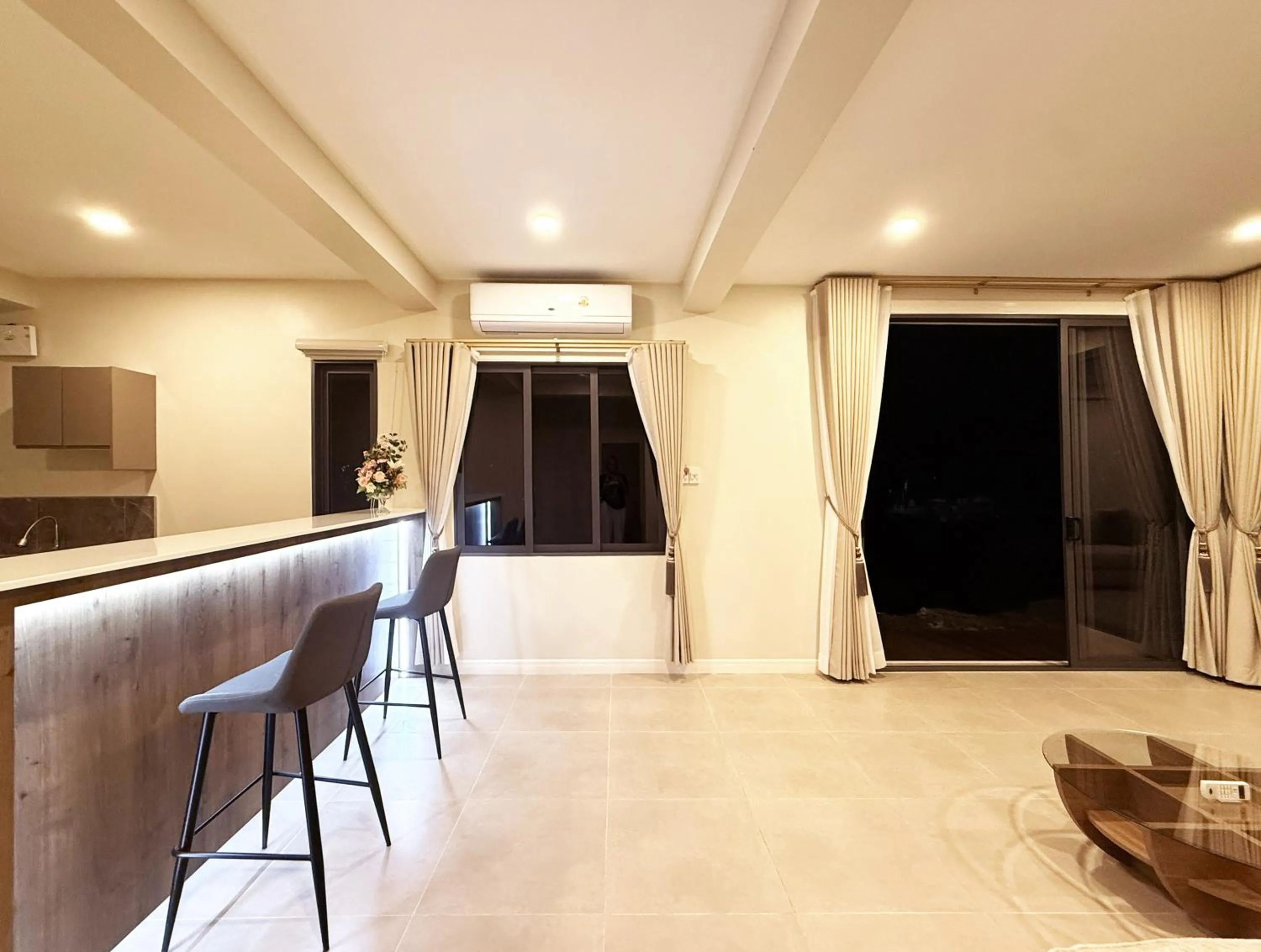 Living room in Sabaii Bay Resort