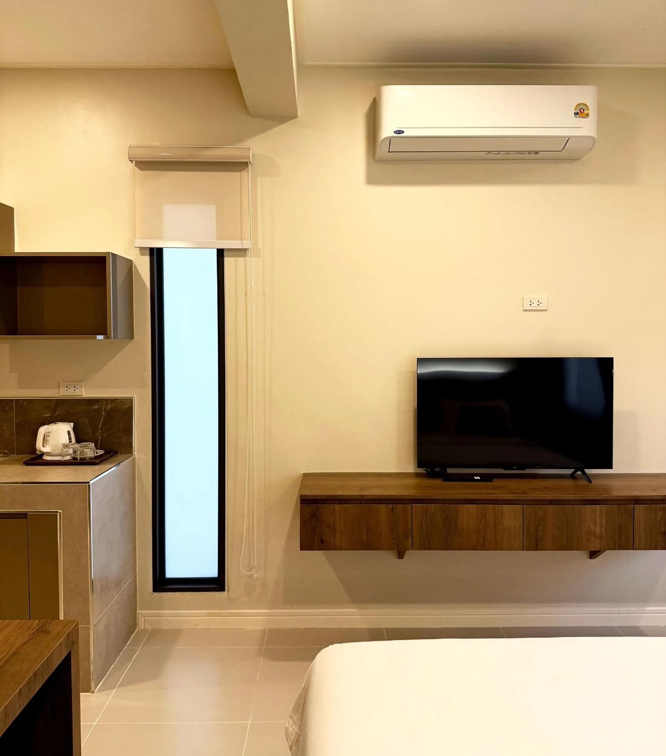 TV and multimedia, Bed in Sabaii Bay Resort