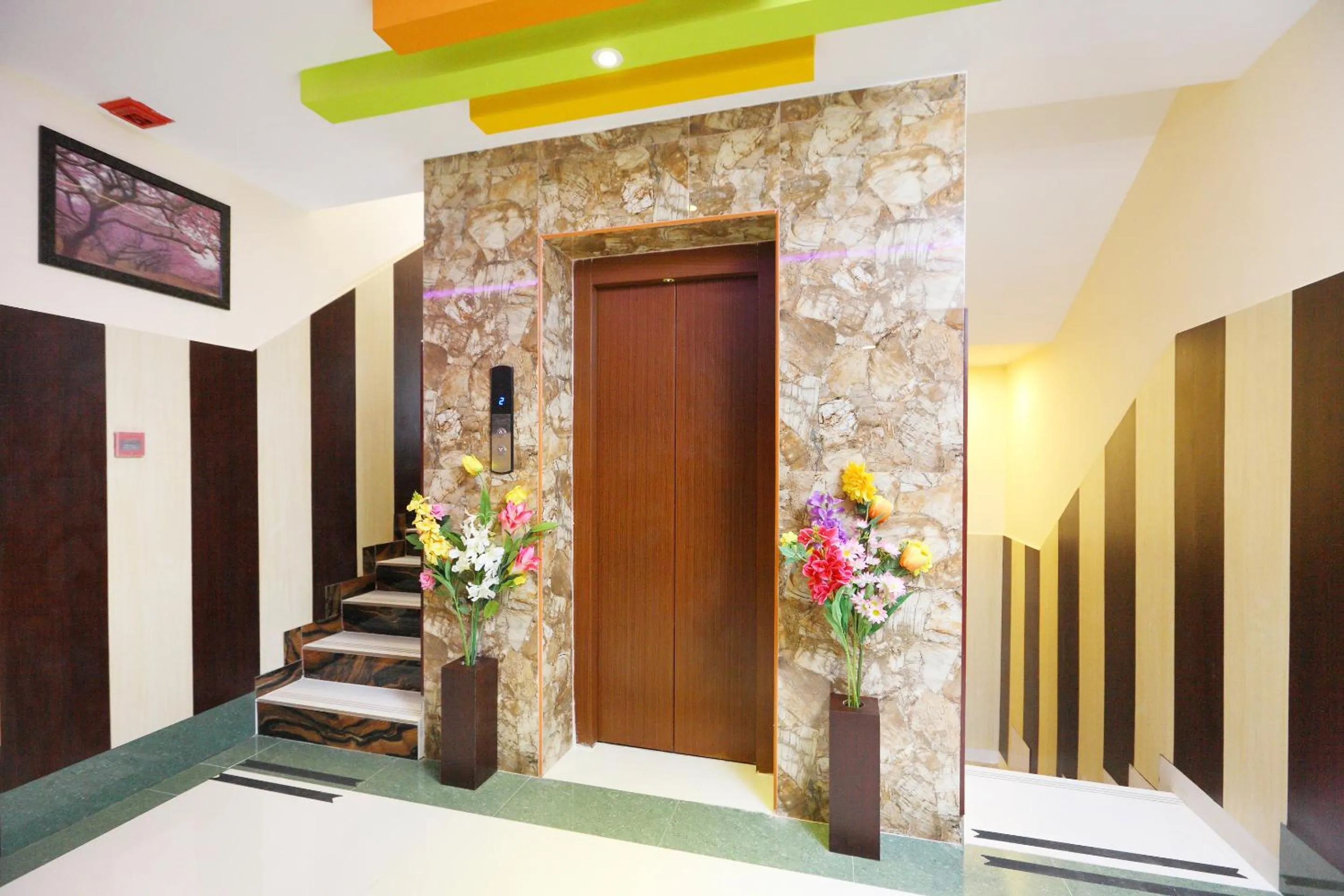 Area and facilities in Royal Grand