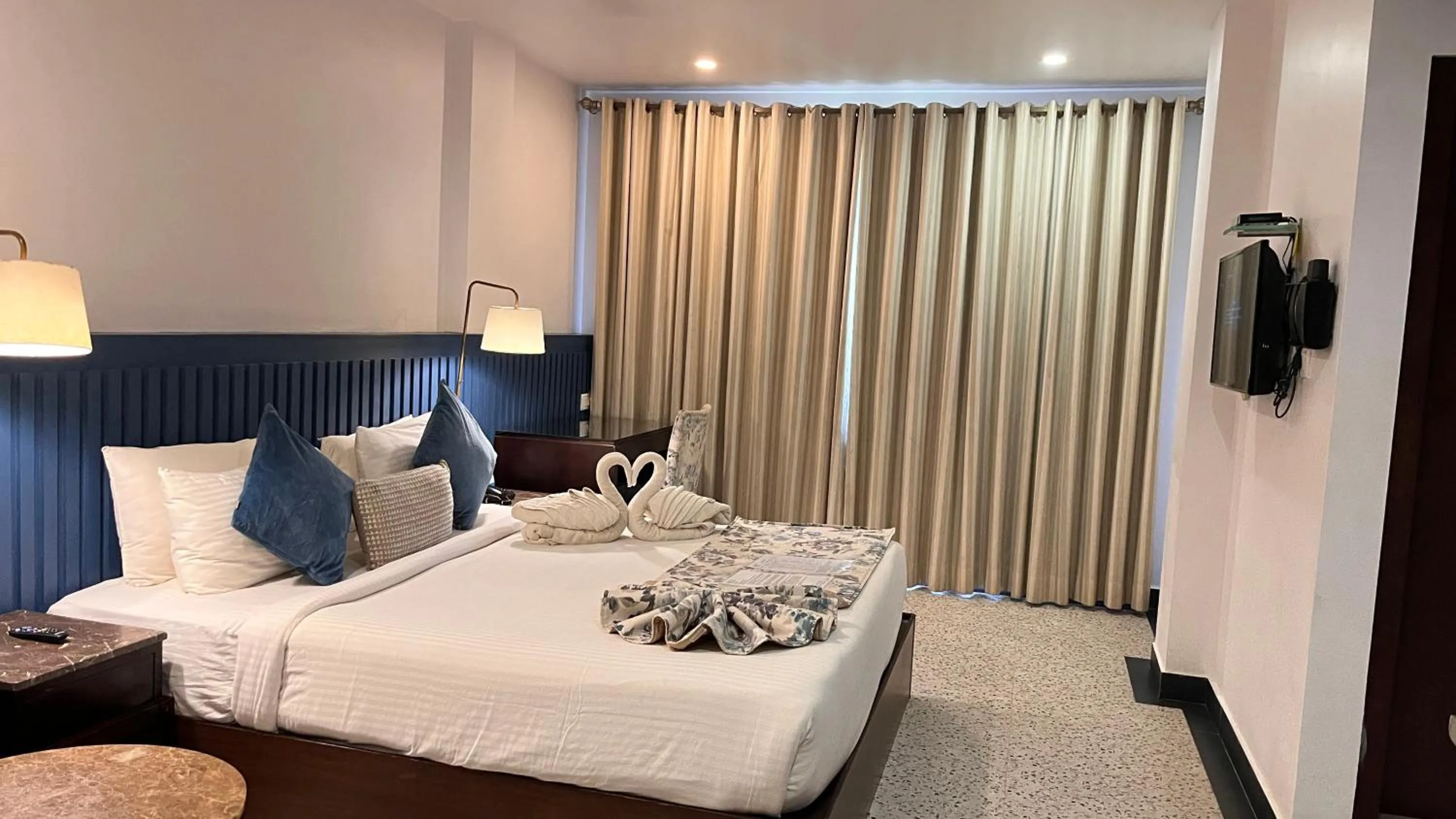 Bedroom, Bed in Hotel TSG Grand