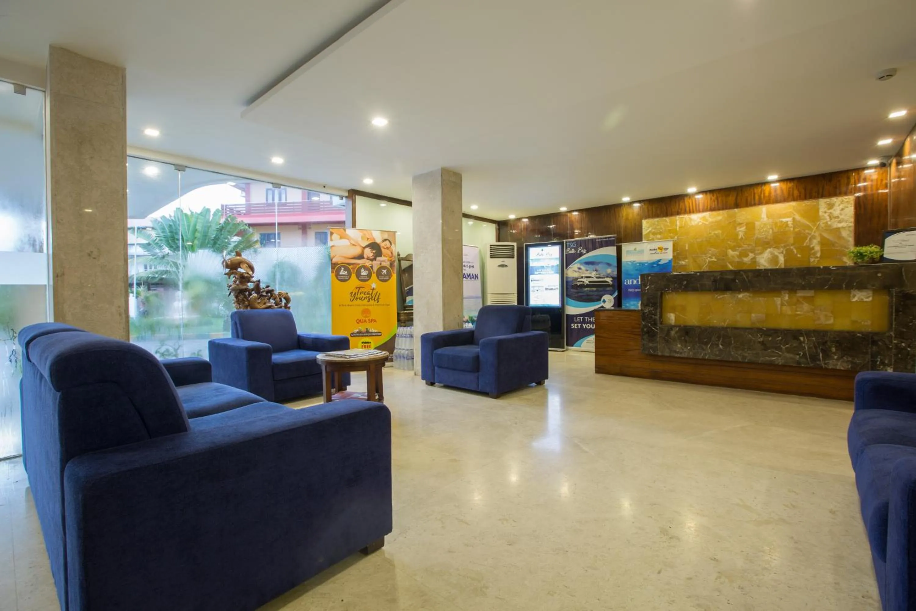 Lobby or reception in Hotel TSG Grand