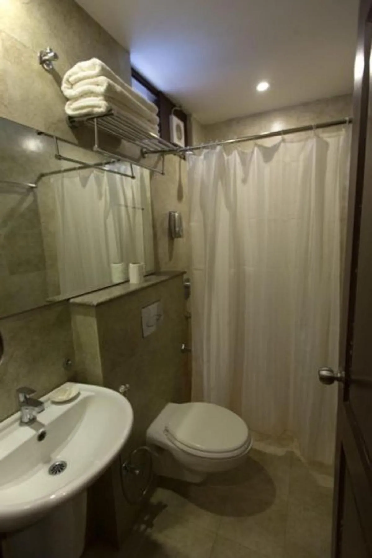 Bathroom in Hotel TSG Grand