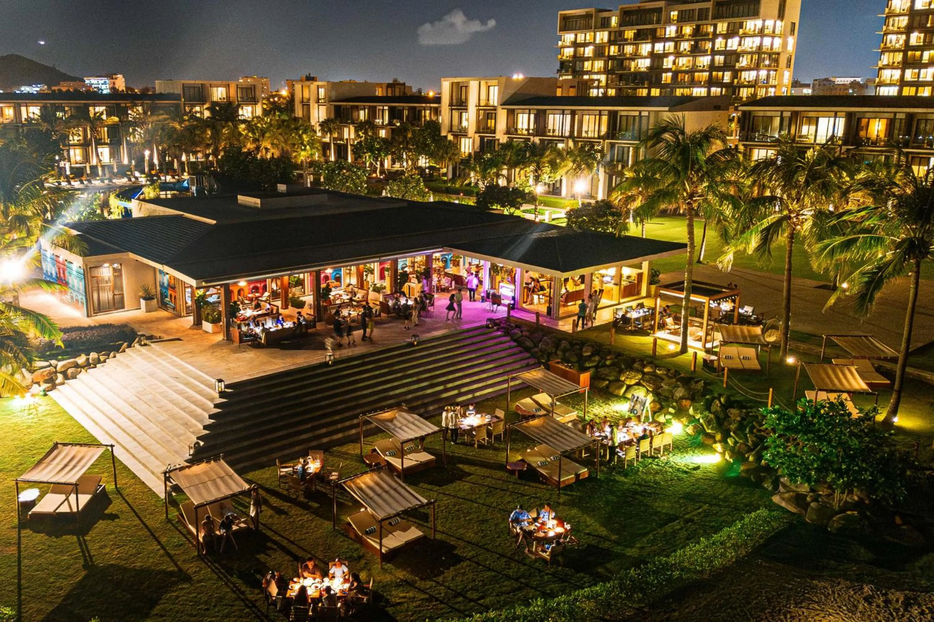 Restaurant/places to eat in Hyatt Regency Danang Resort and Spa