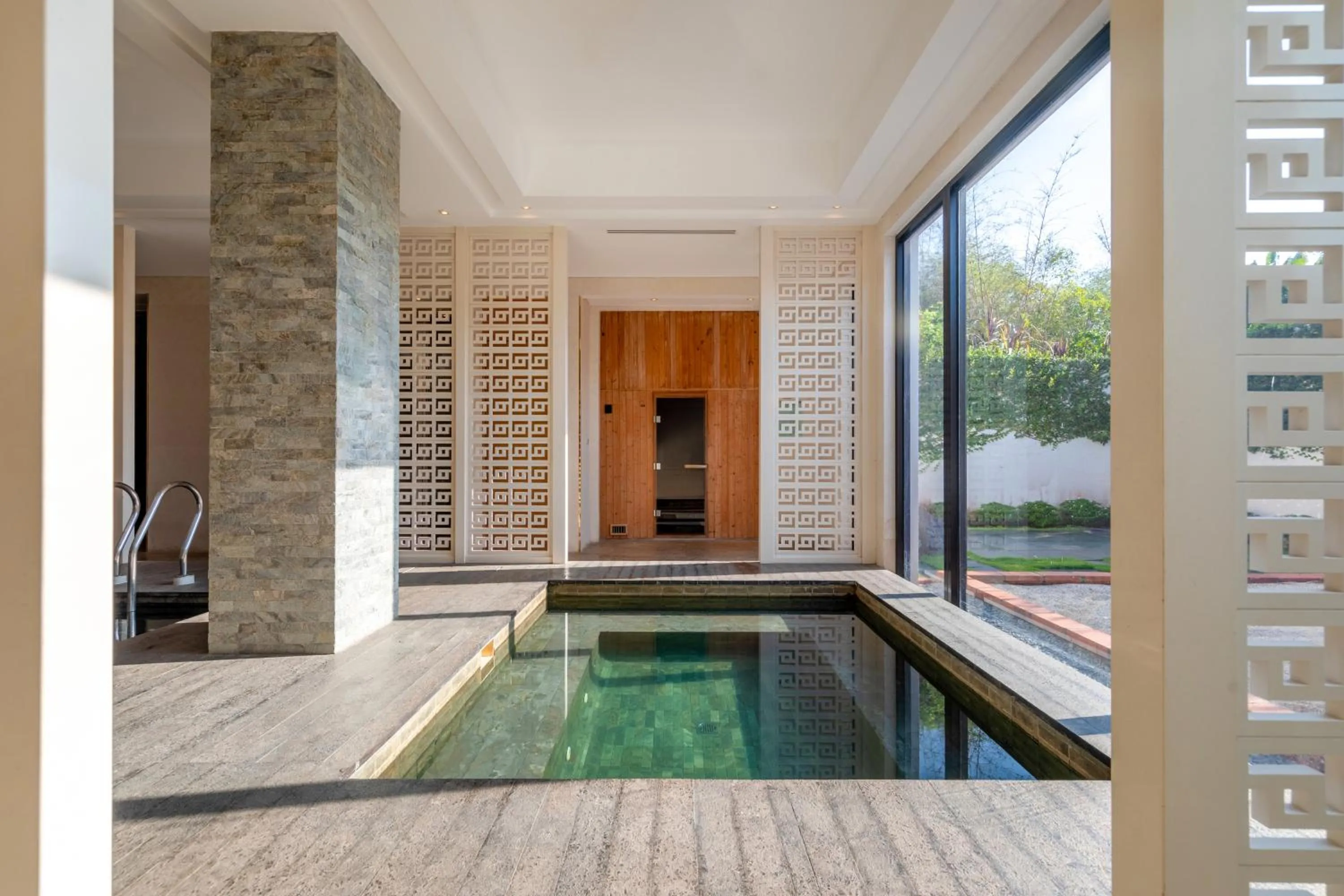 Hot Tub in Hyatt Regency Danang Resort and Spa