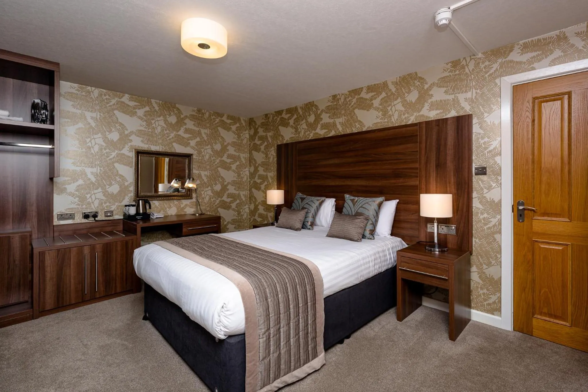 Bedroom, Bed in The Melbreak Hotel