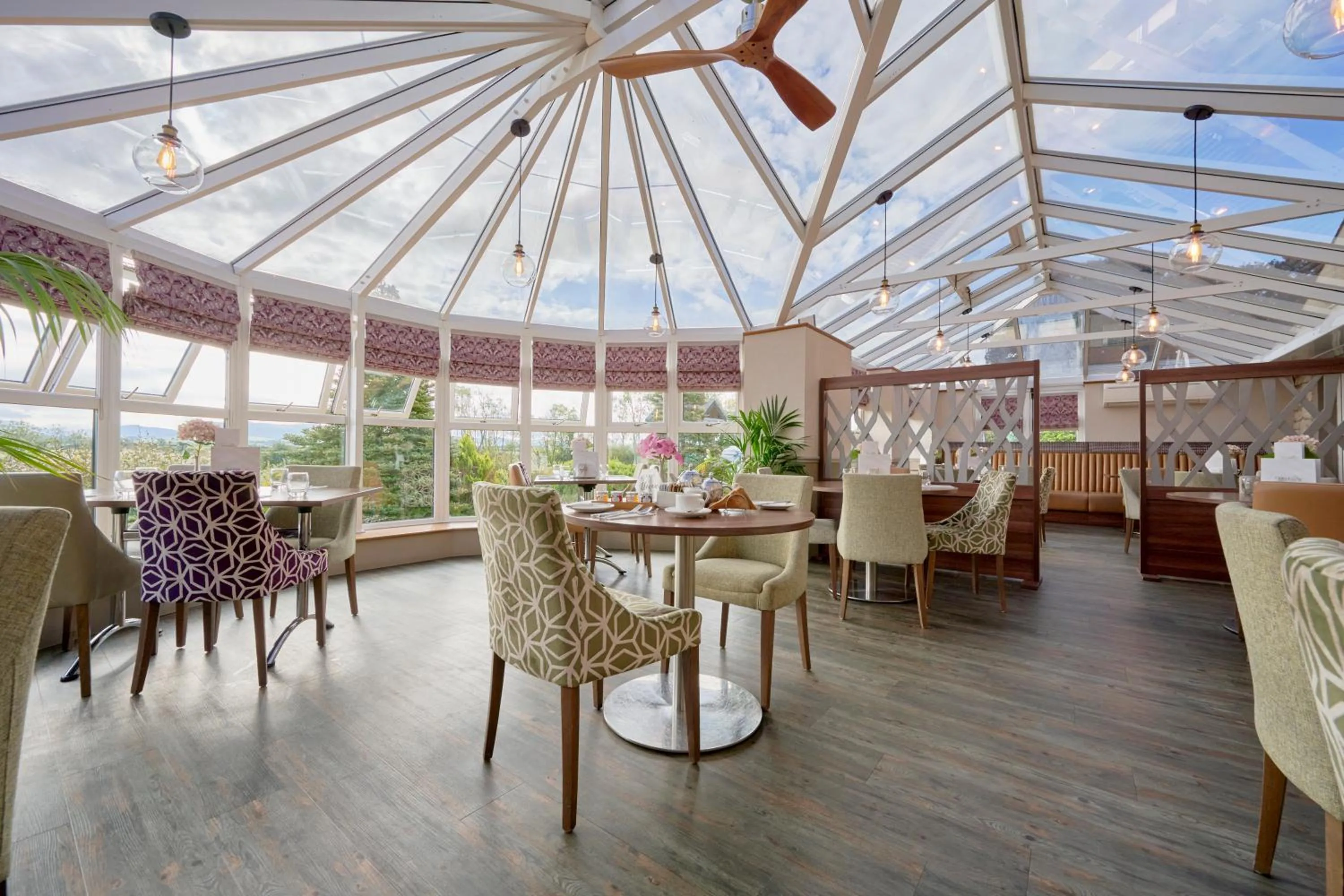 Restaurant/places to eat in The Melbreak Hotel