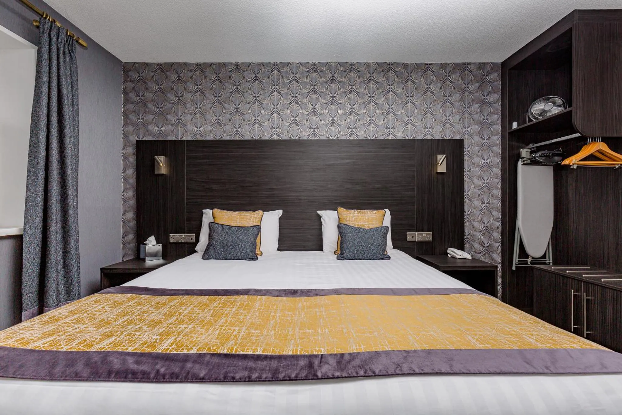 Bed in The Melbreak Hotel