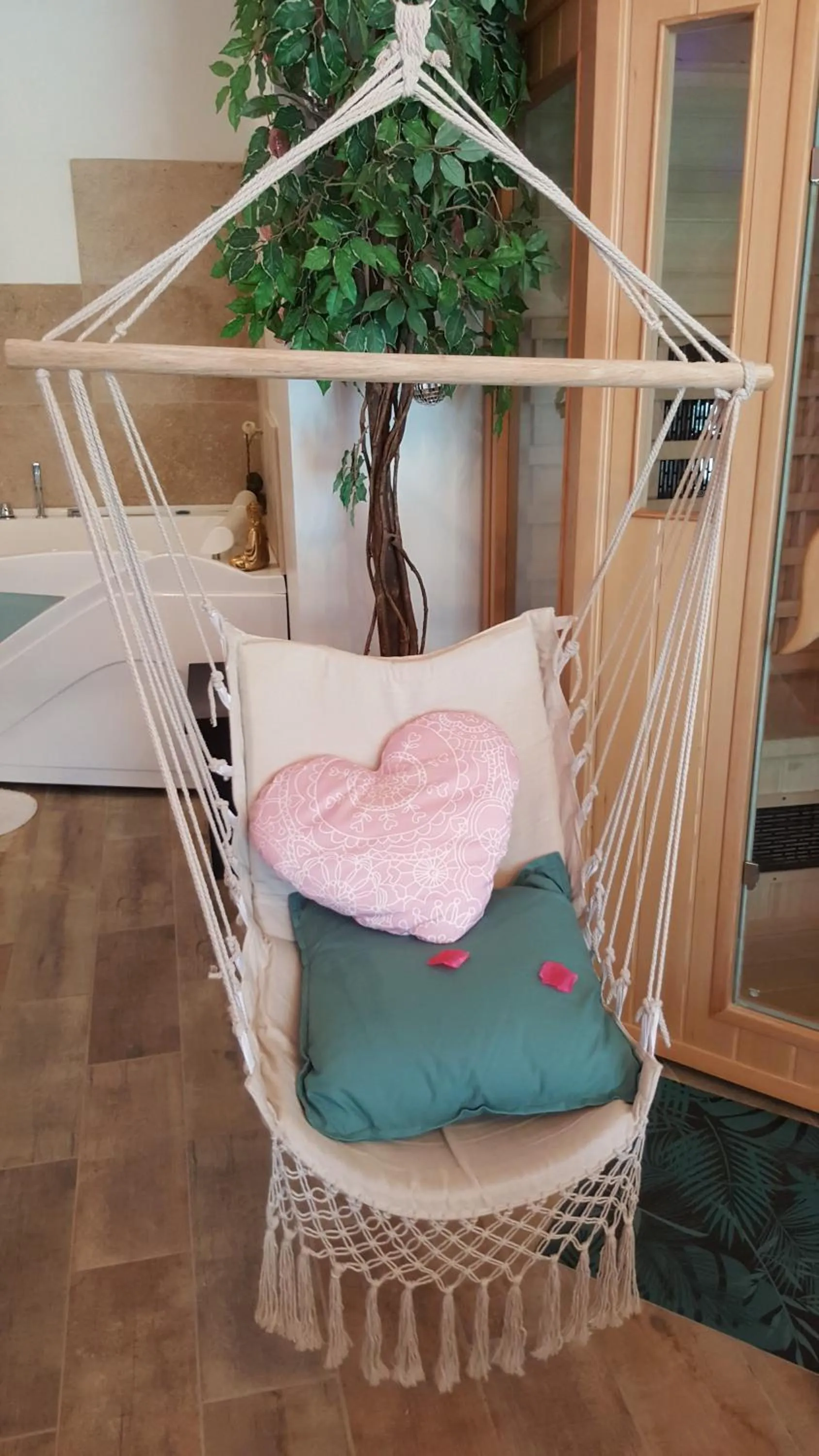 Le Mas Romantique avec Jacuzzi et Sauna privé