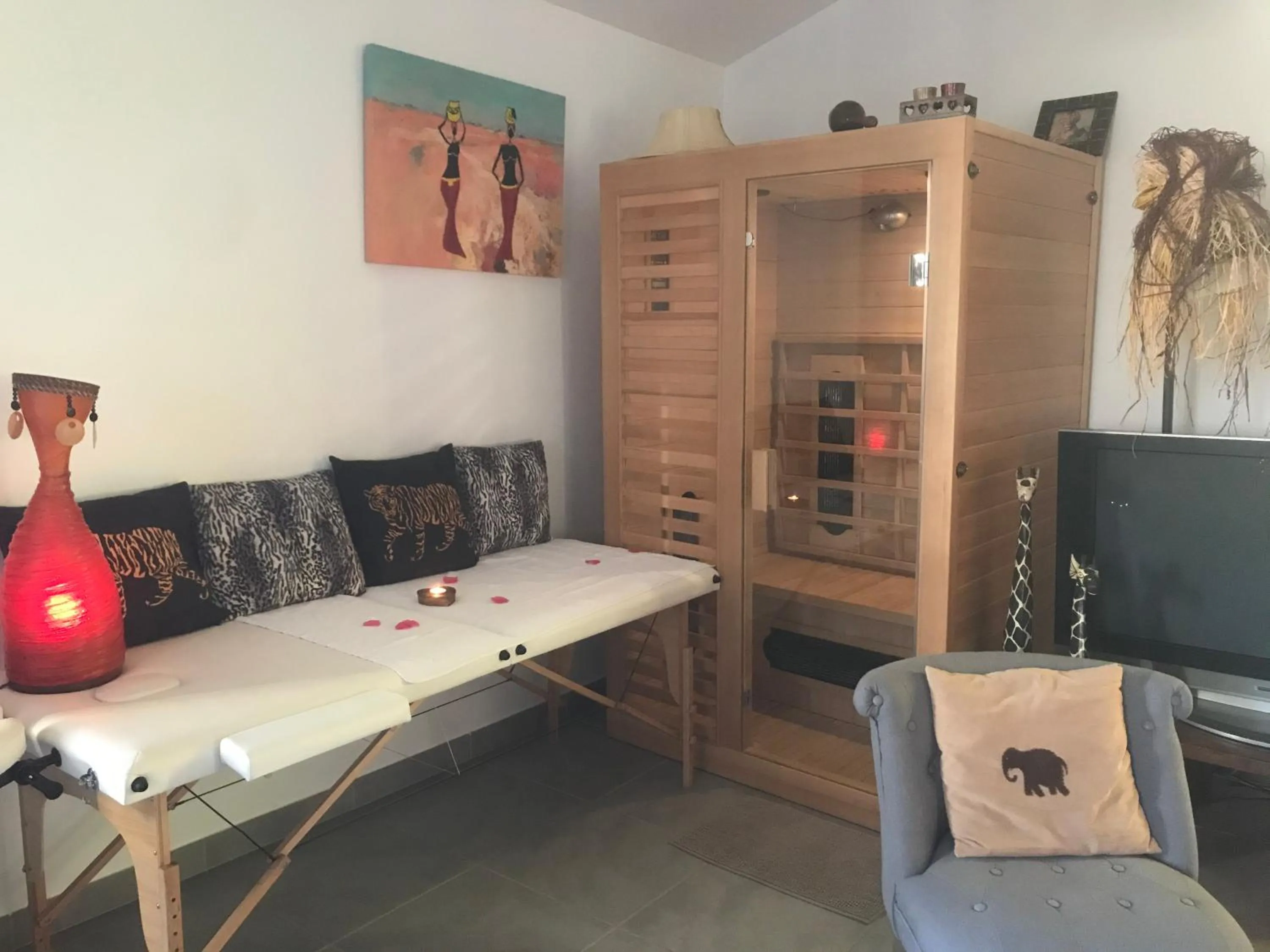 Le Mas Romantique avec Jacuzzi et Sauna privé