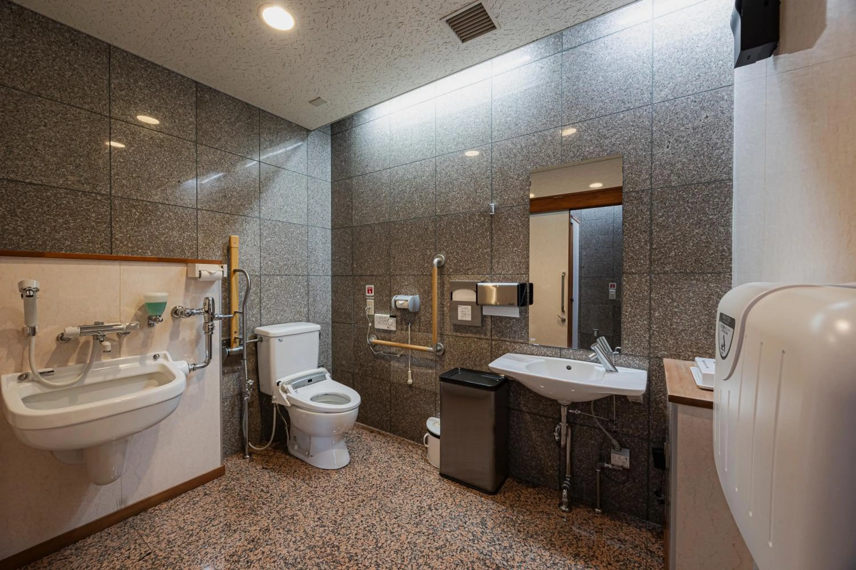Toilet in Hotel Kasuien