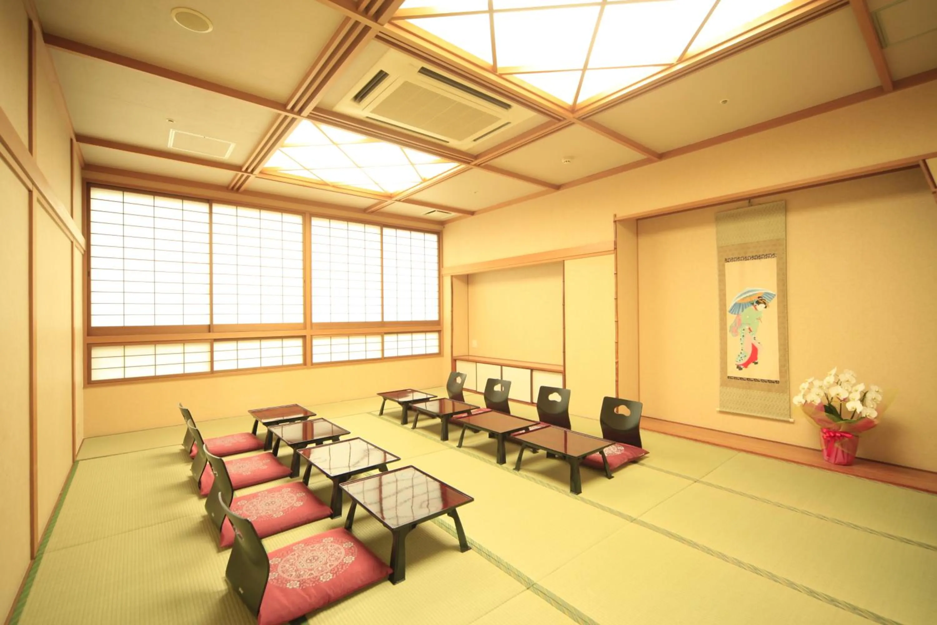 Restaurant/places to eat in Hotel Kasuien