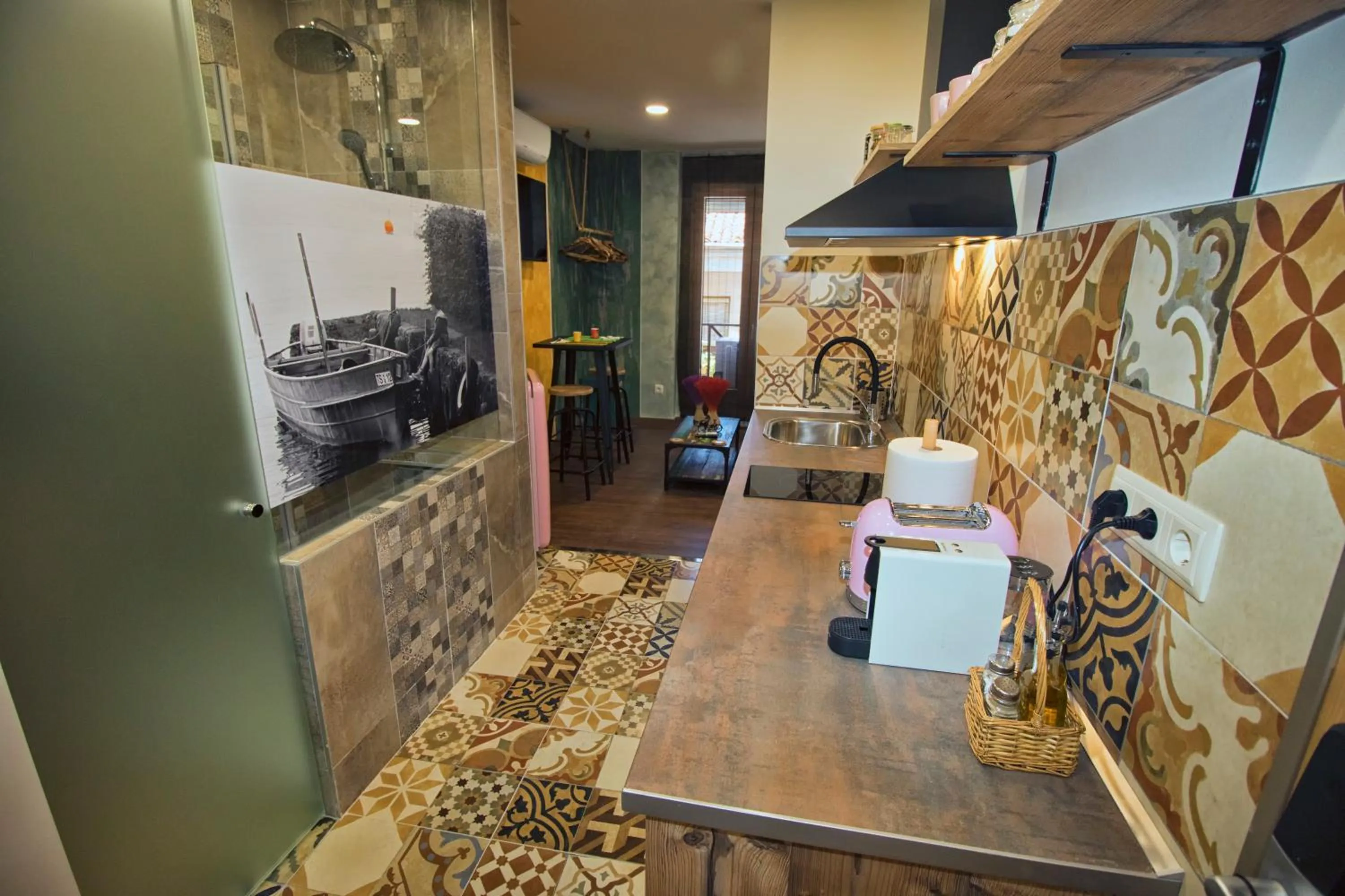 Kitchen or kitchenette in T-Homes - Cuenca