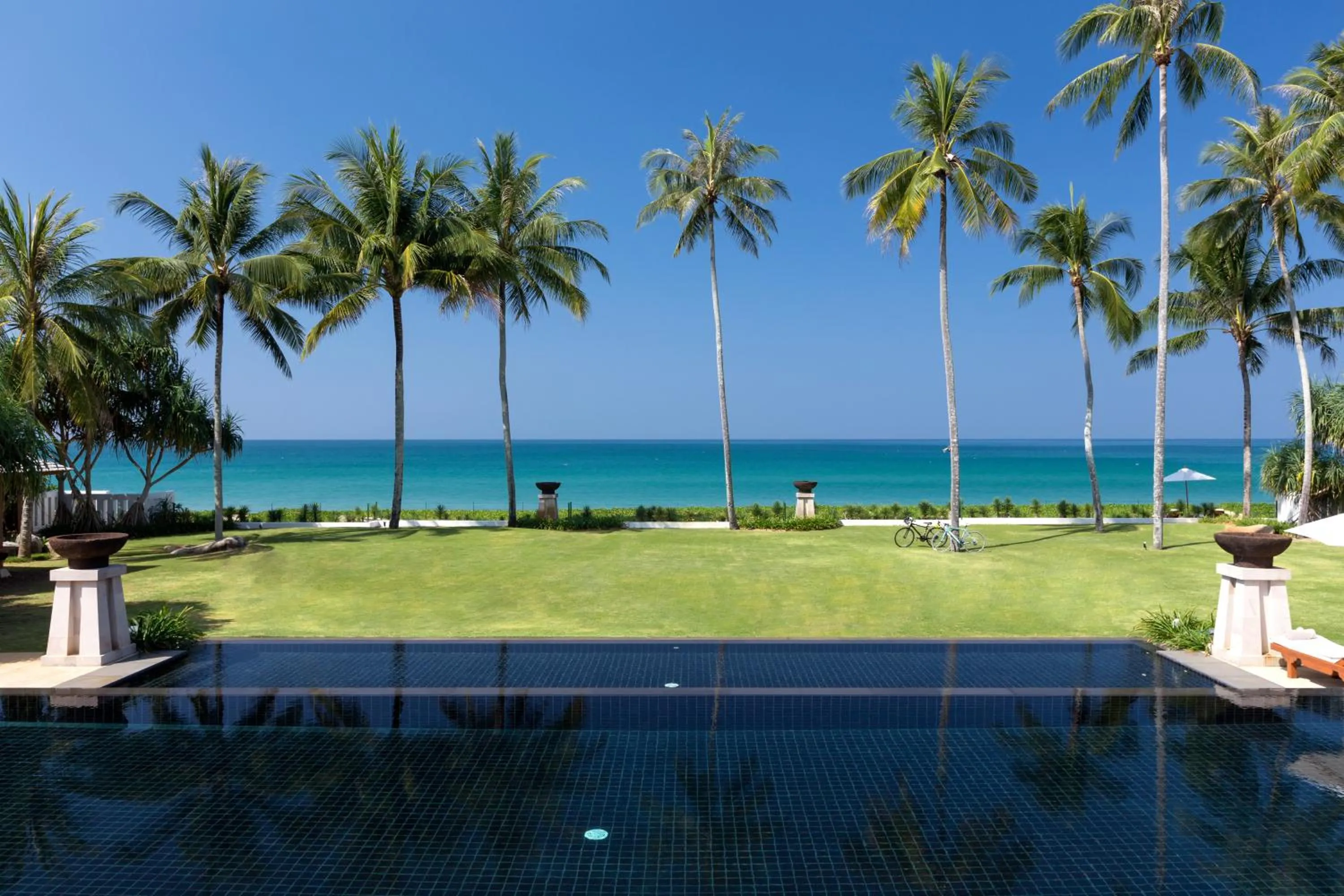 Swimming pool in Villa Sundara - SHA Extra Plus