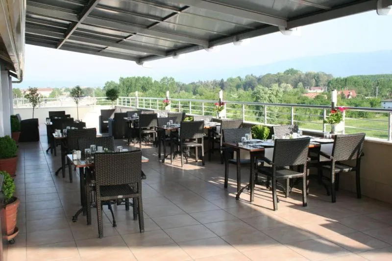 Patio in Gosterisli Otel