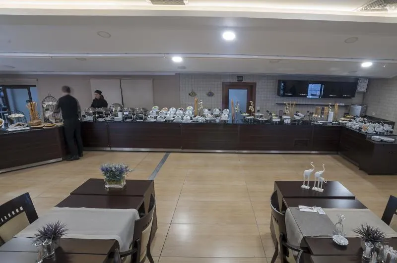 Restaurant/places to eat in Gosterisli Otel