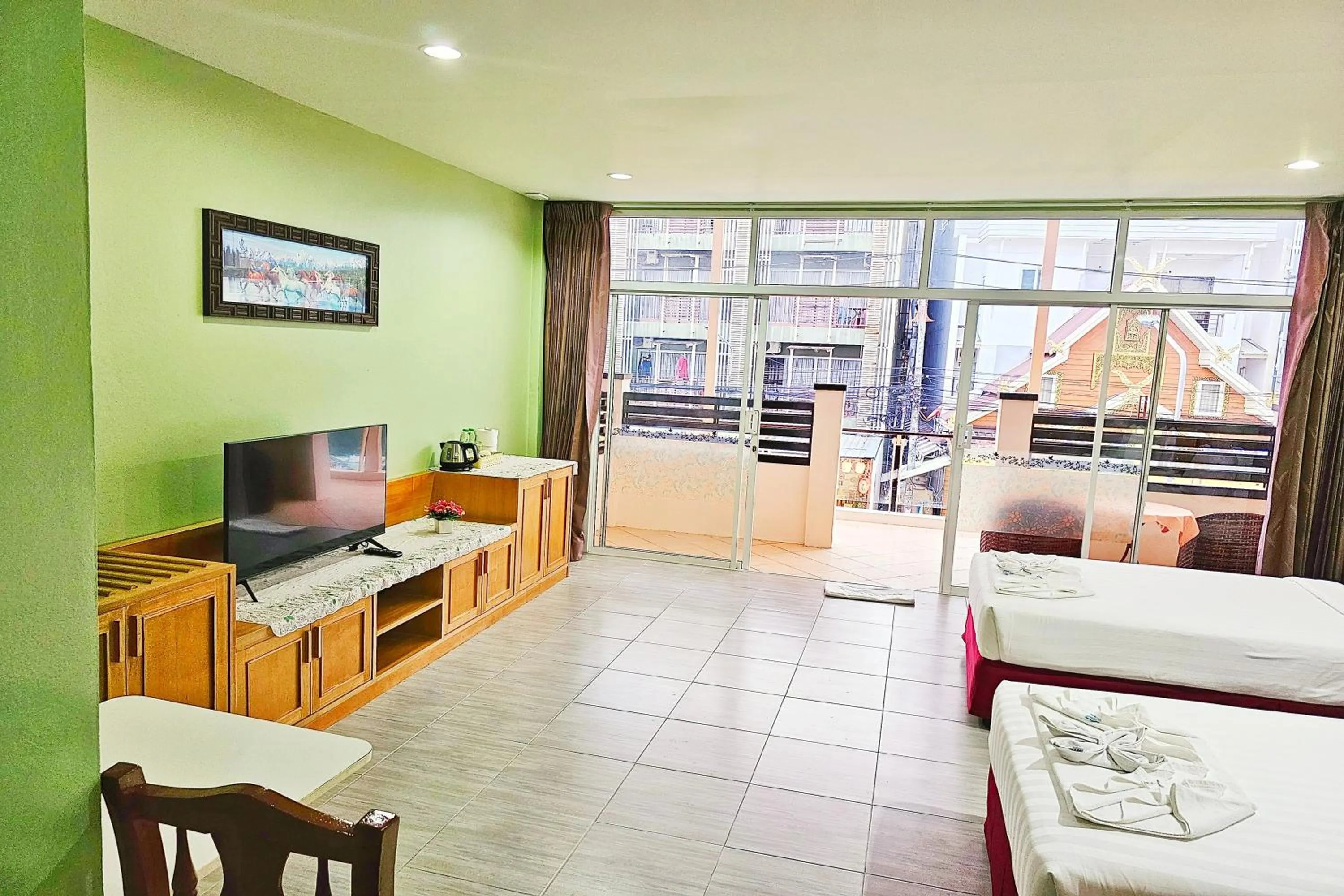 TV and multimedia in Dome Resort SHA Plus