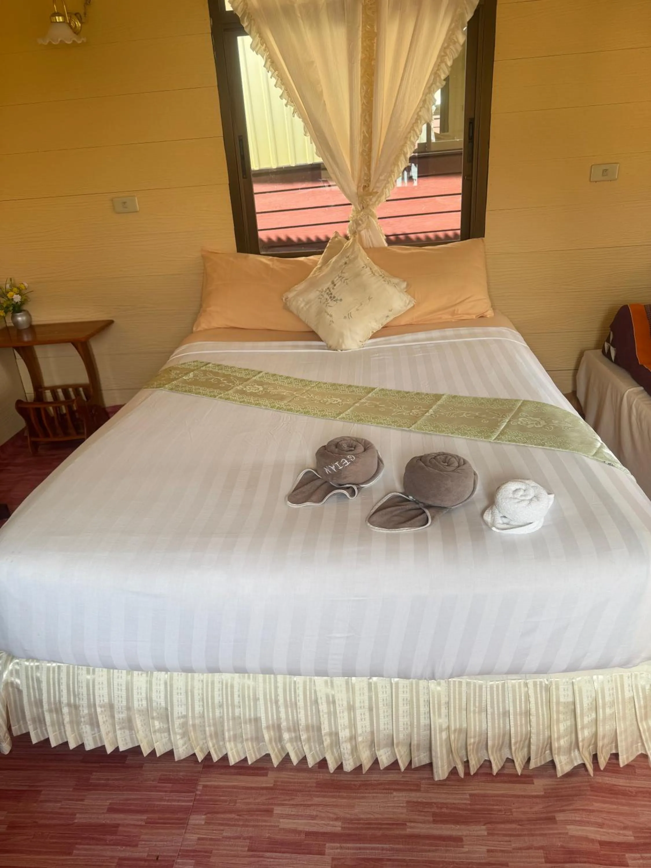 Bed in Starlight Haadrin Resort