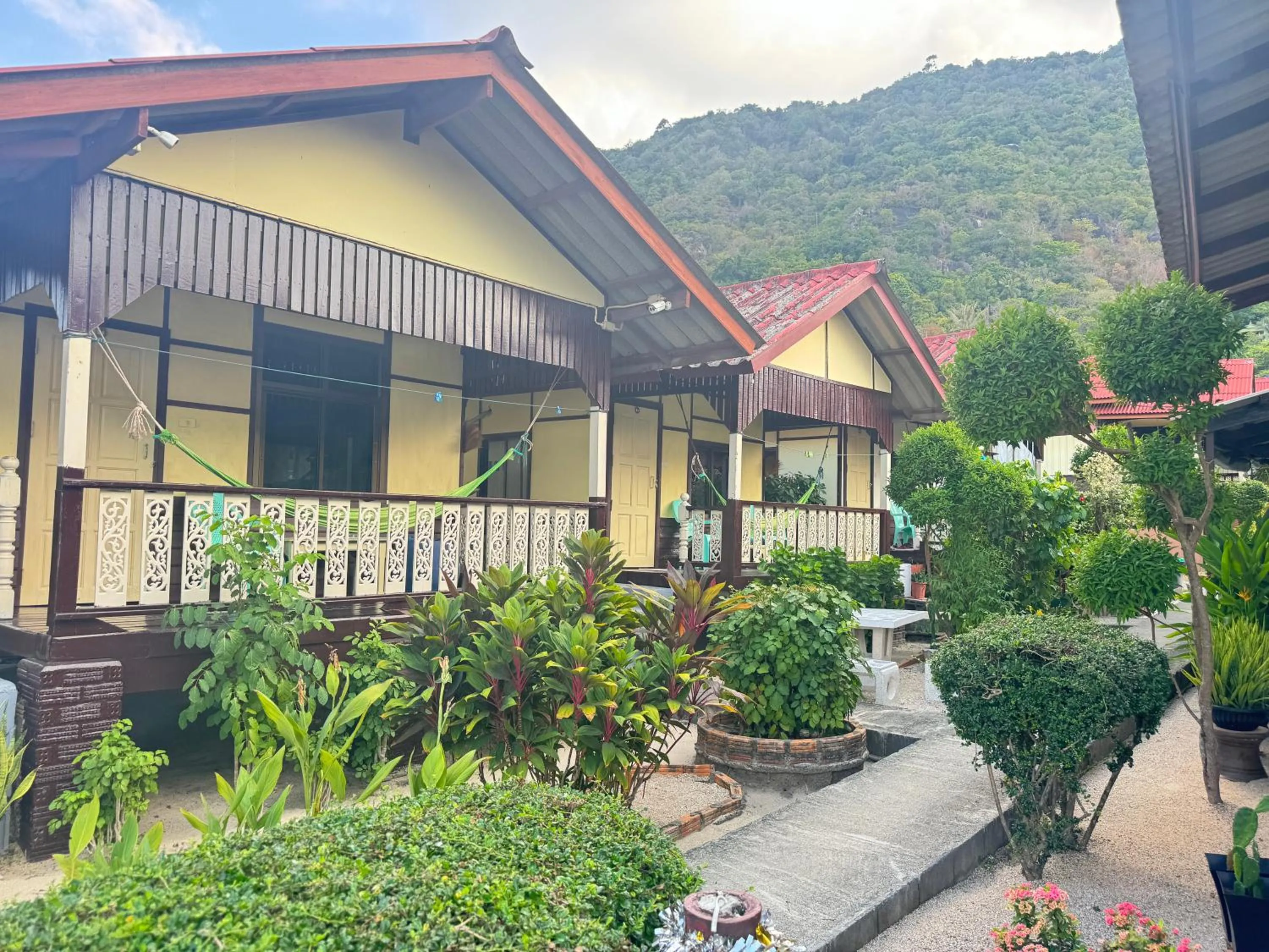 Property building in Starlight Haadrin Resort