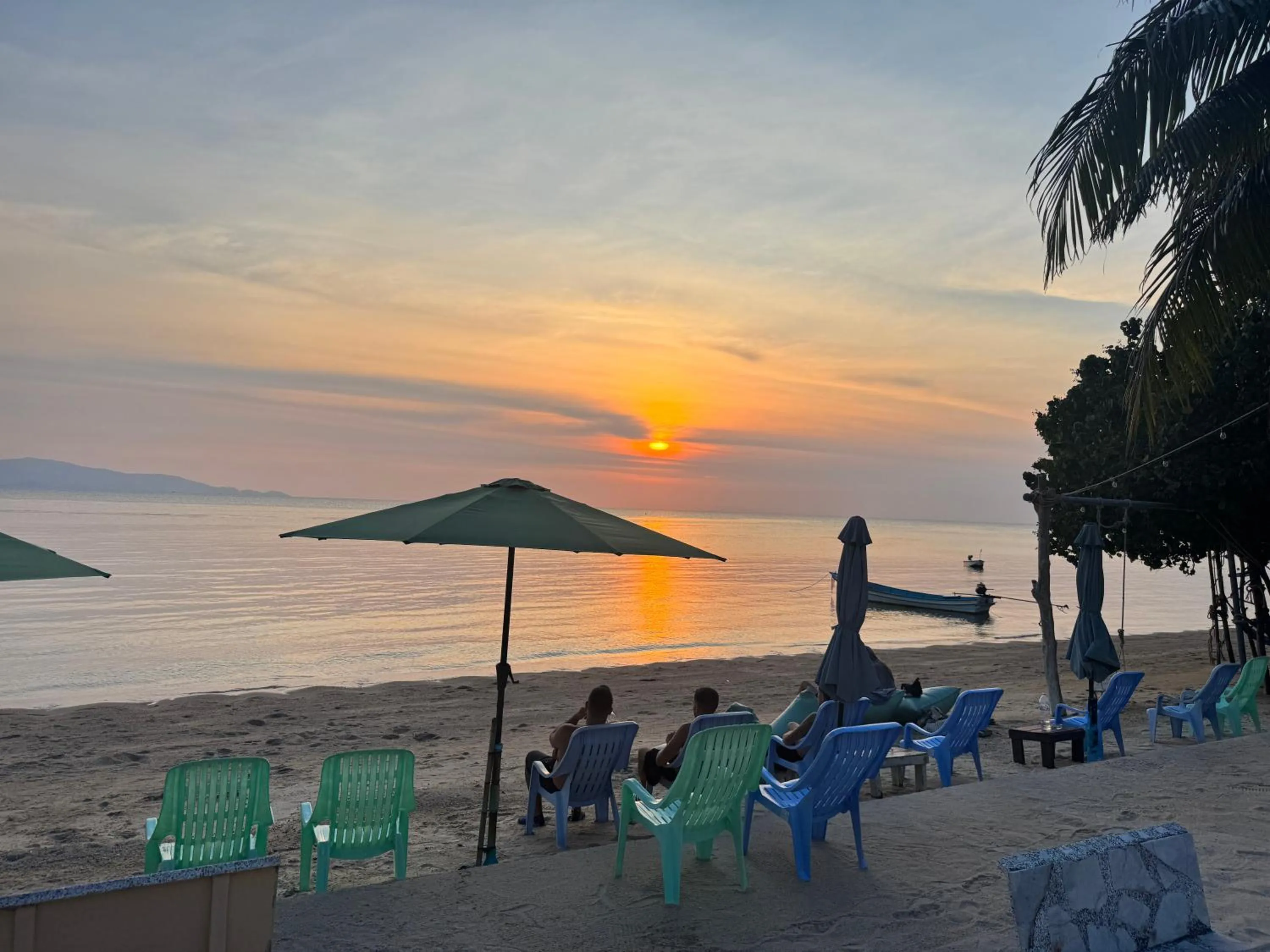 Beach in Starlight Haadrin Resort