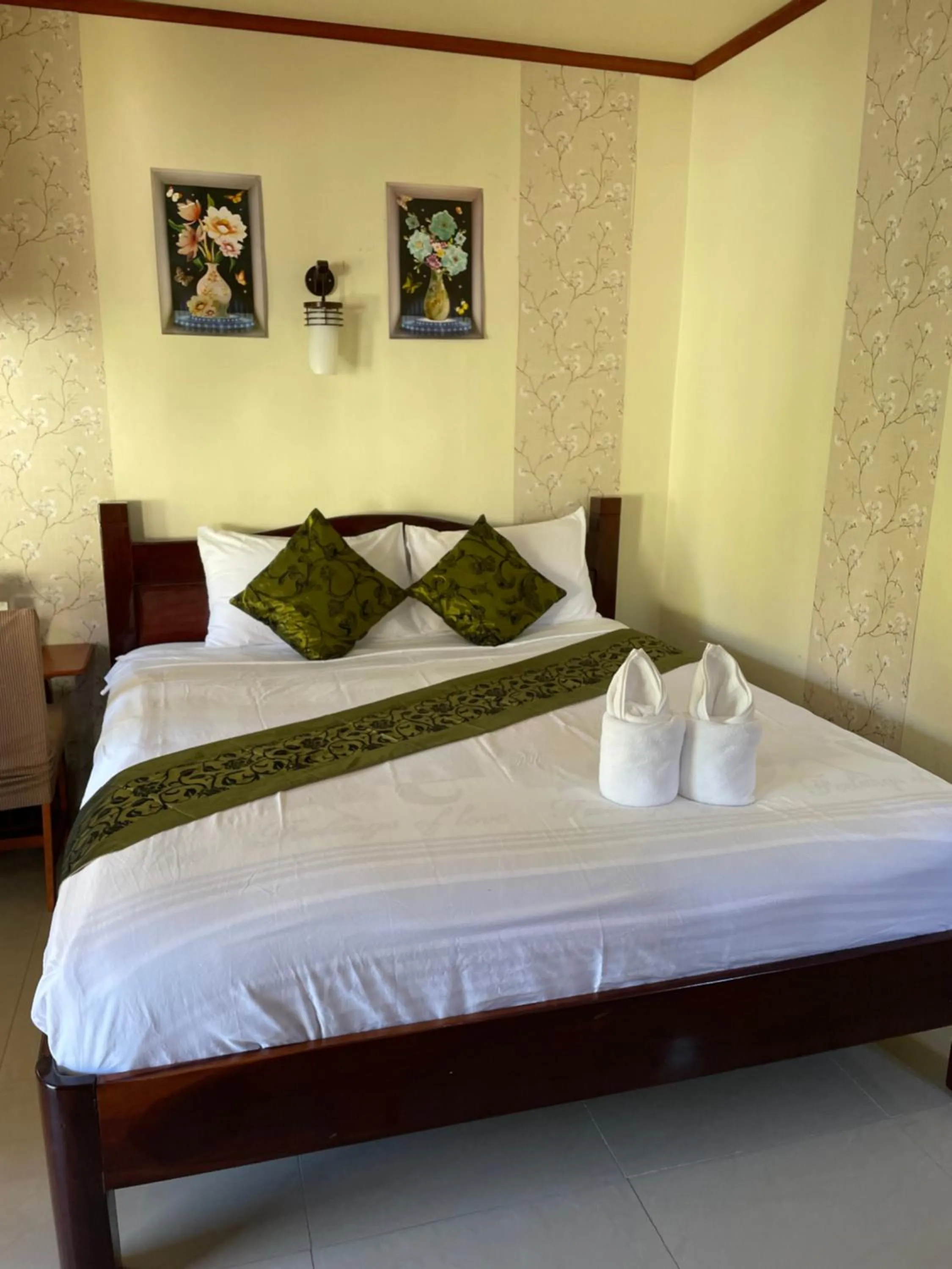 Bed in Starlight Haadrin Resort