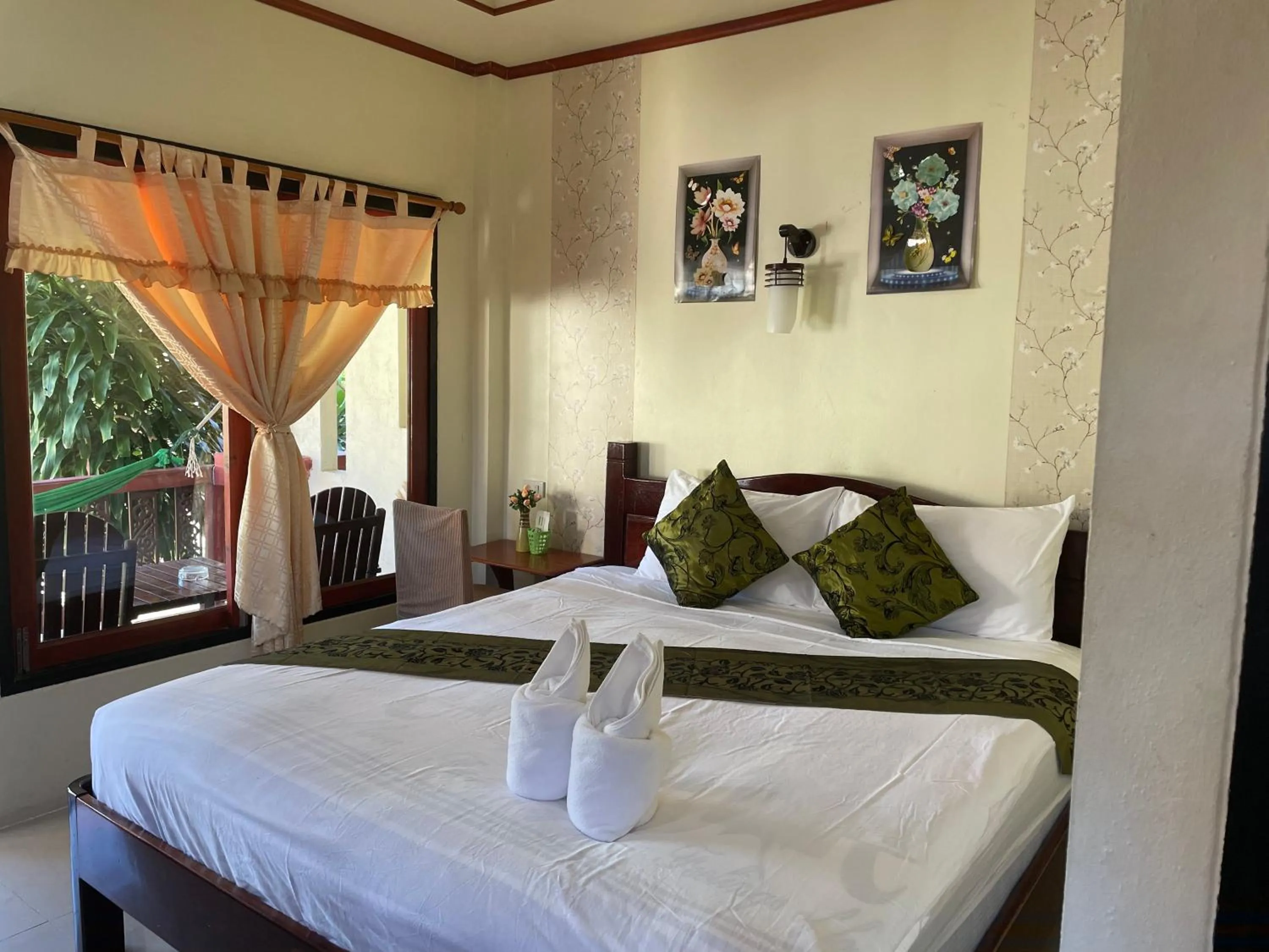 Bed in Starlight Haadrin Resort