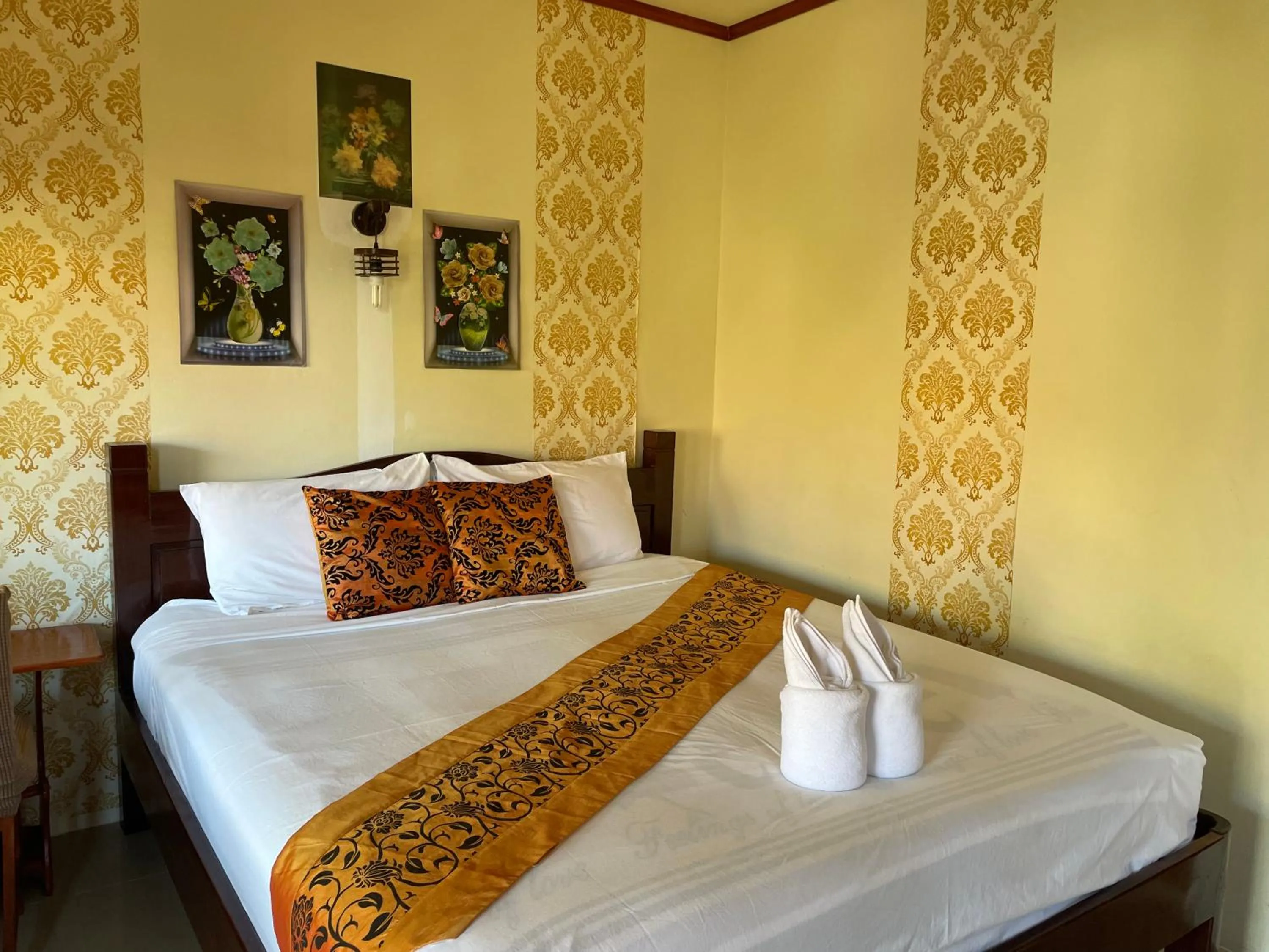 Bed in Starlight Haadrin Resort