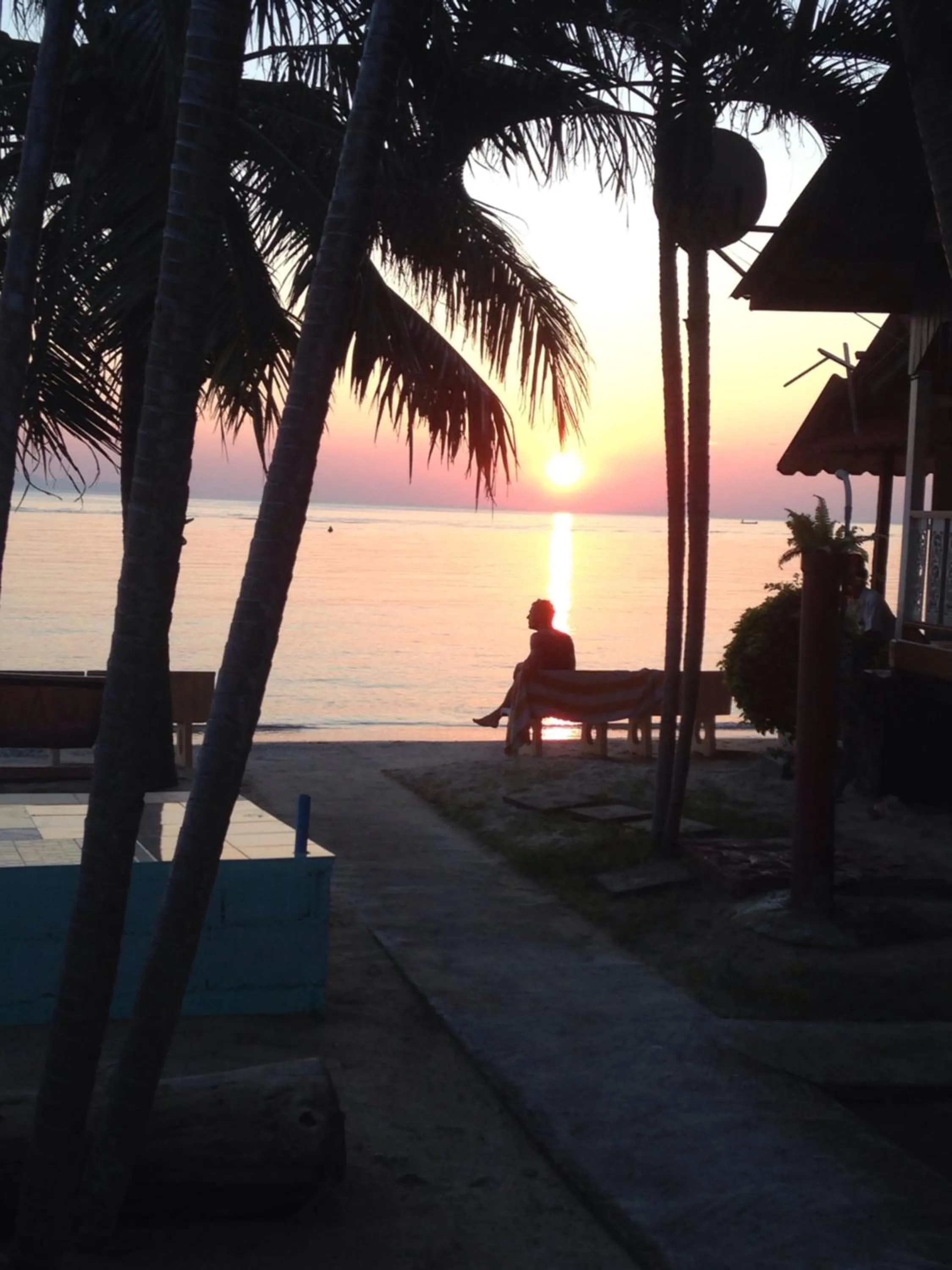 Sunset in Starlight Haadrin Resort