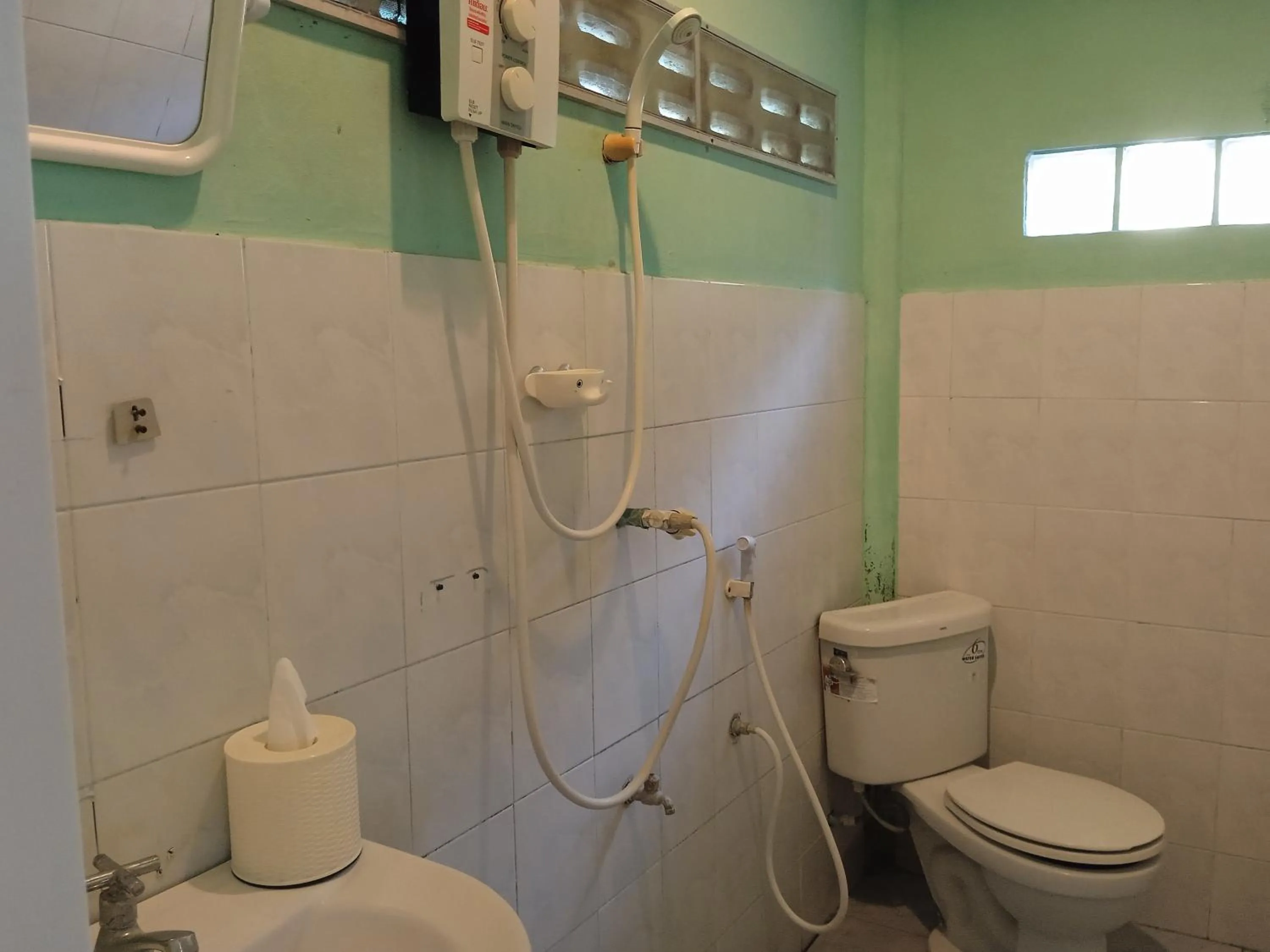 Shower in Starlight Haadrin Resort