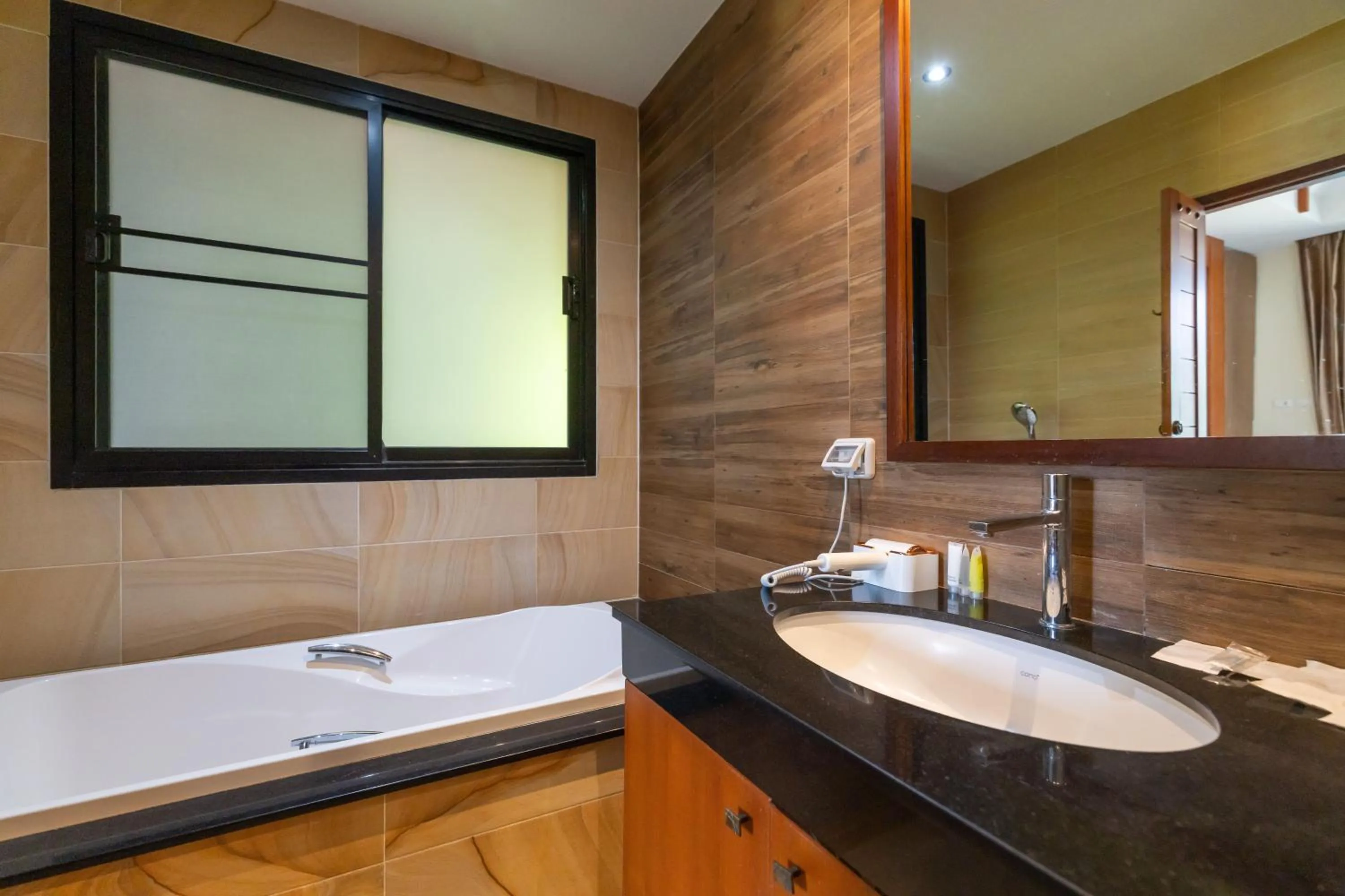 Bathroom in Phuket Meet Holiday Hotel-Rawai 普吉岛相遇花园度假酒店-拉威店