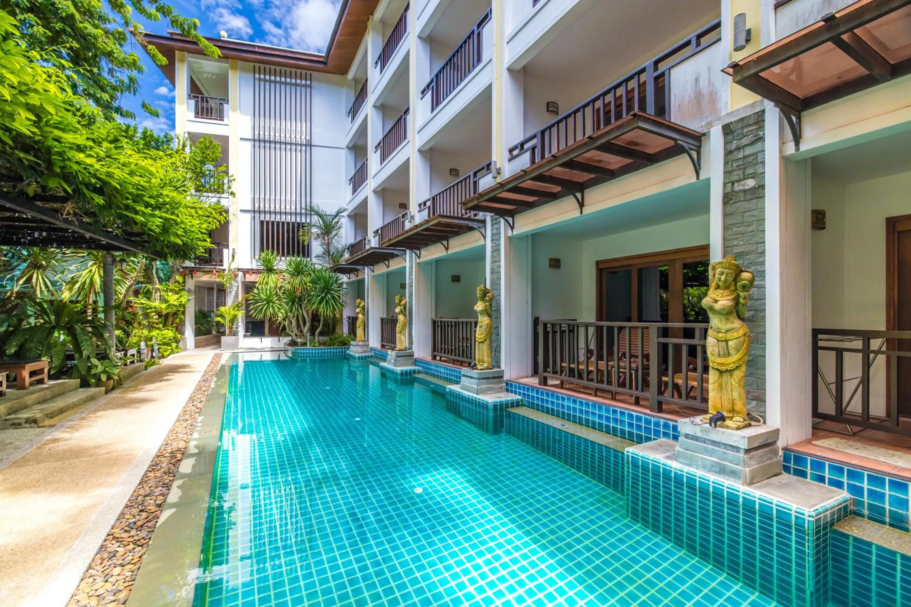 Property building in Phuket Meet Holiday Hotel-Rawai 普吉岛相遇花园度假酒店-拉威店
