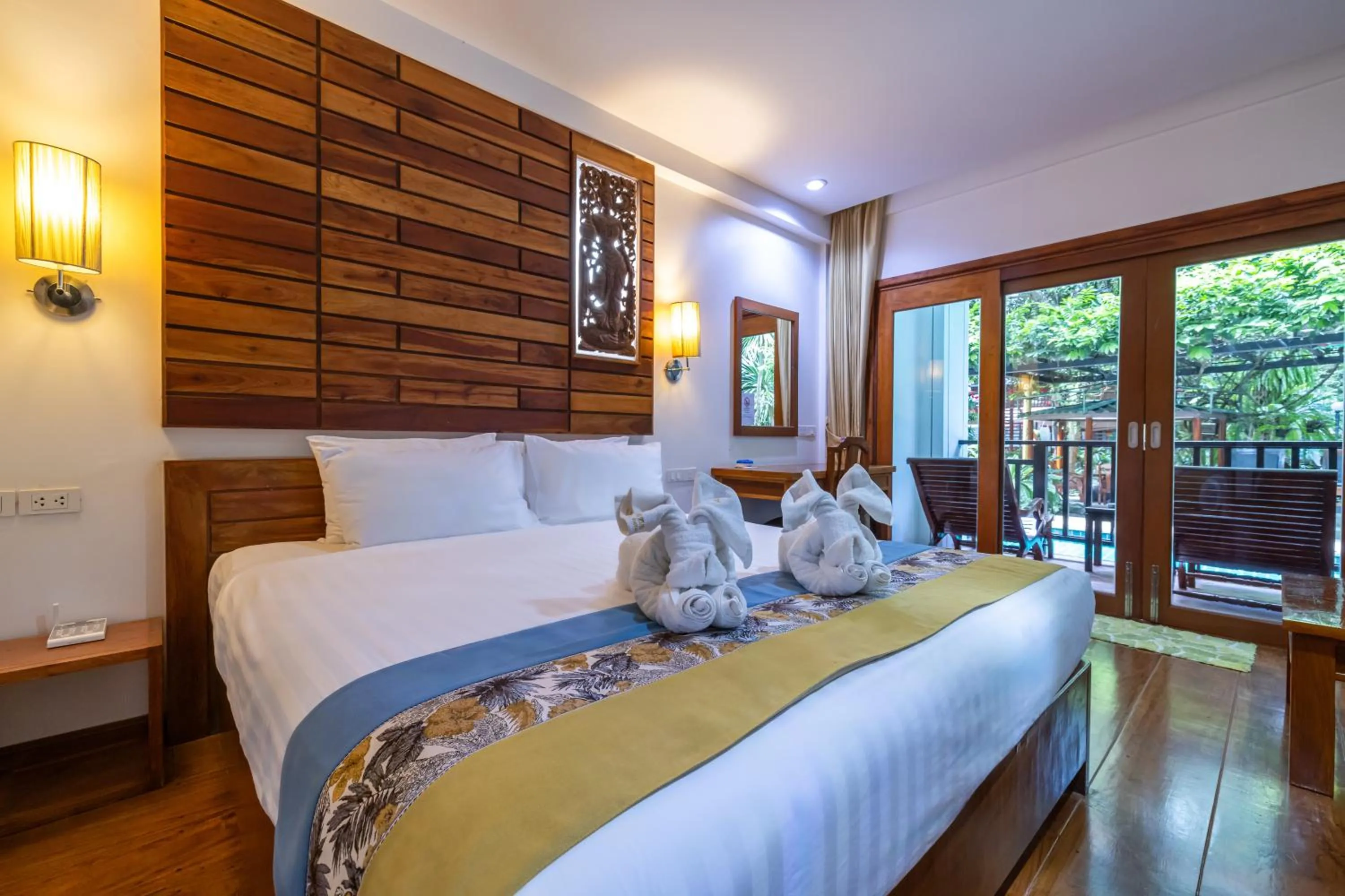 Bed in Phuket Meet Holiday Hotel-Rawai 普吉岛相遇花园度假酒店-拉威店