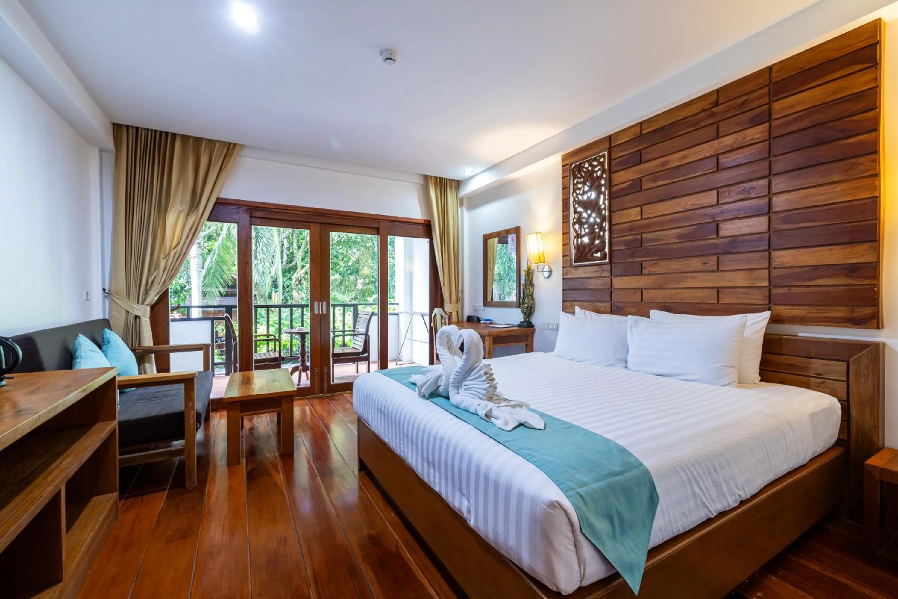 Bed in Phuket Meet Holiday Hotel-Rawai 普吉岛相遇花园度假酒店-拉威店