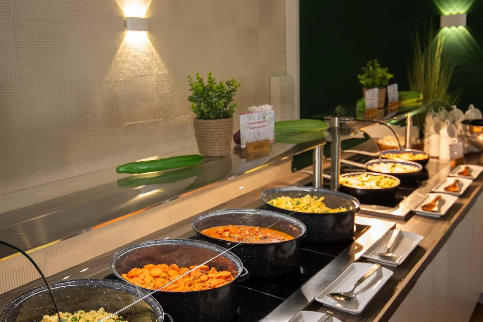 Restaurant/places to eat in Seehotel Brandenburg an der Havel