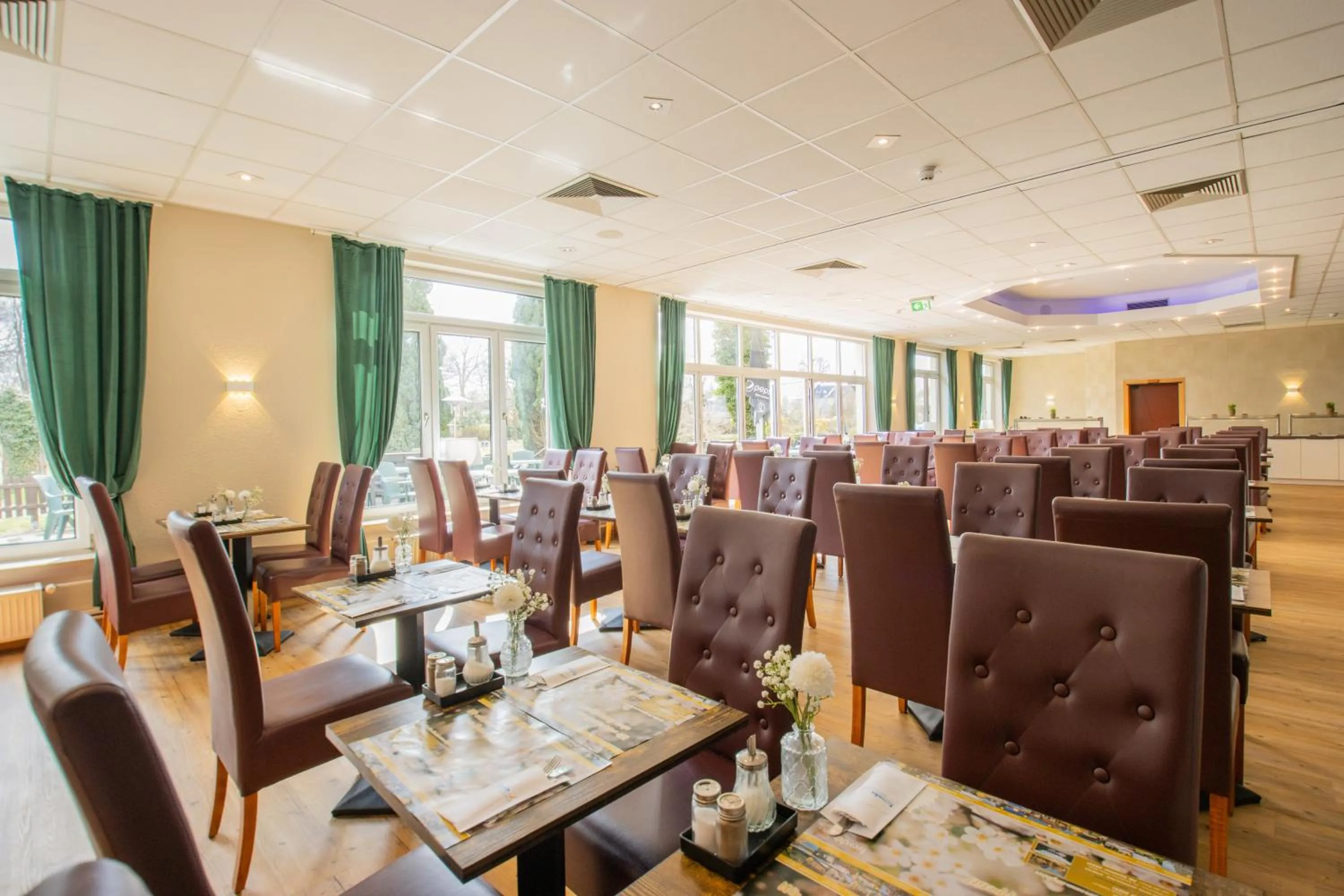 Restaurant/places to eat in Seehotel Brandenburg an der Havel