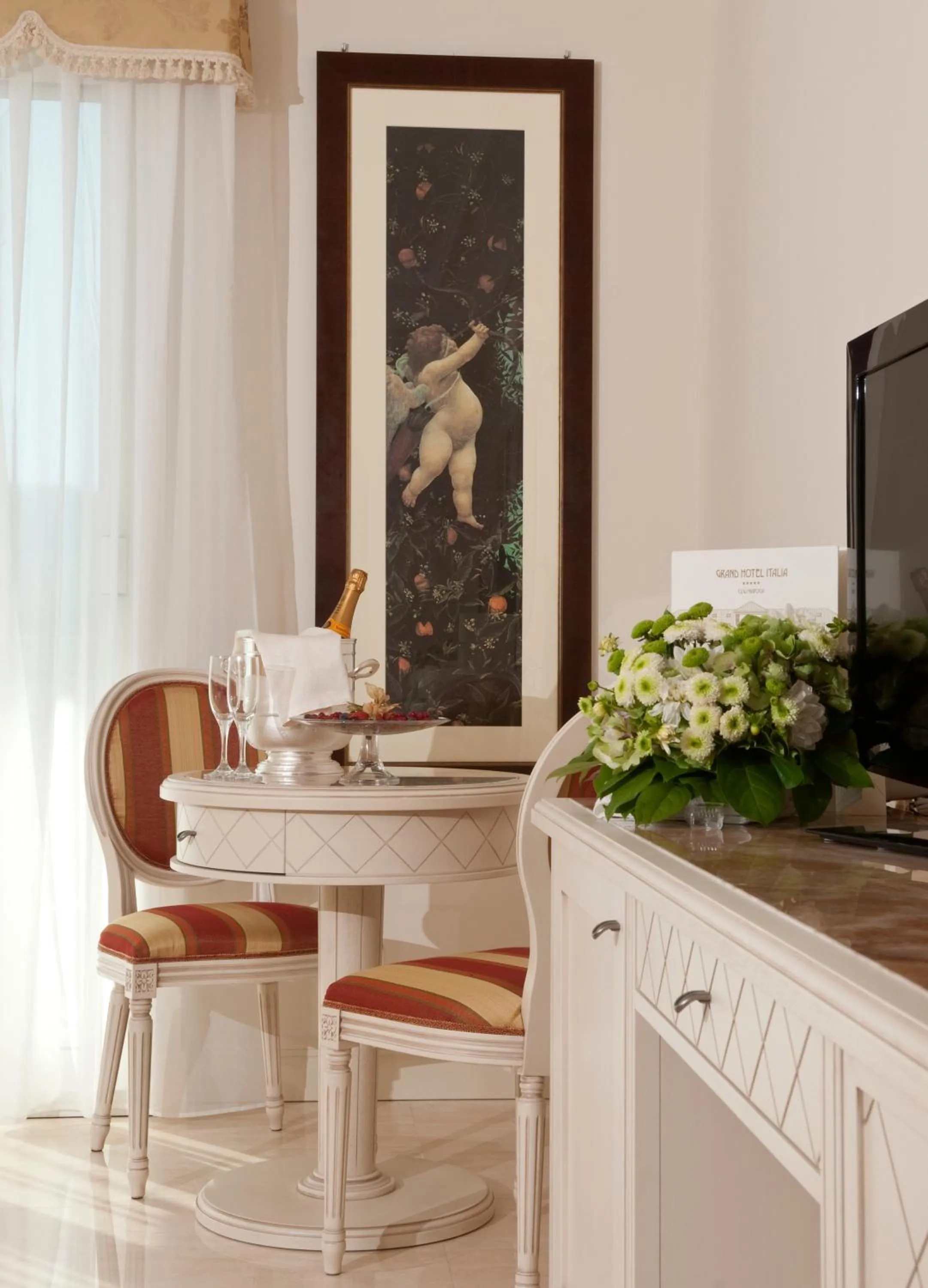 Decorative detail in Grand Hotel Italia