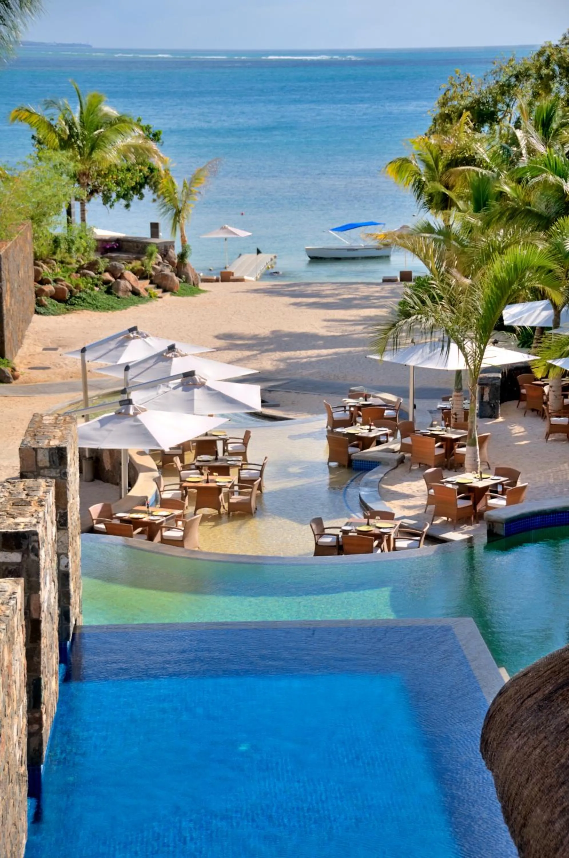 Restaurant/places to eat in Le Jadis Beach Resort & Wellness - Managed by Banyan Tree Hotels & Resorts