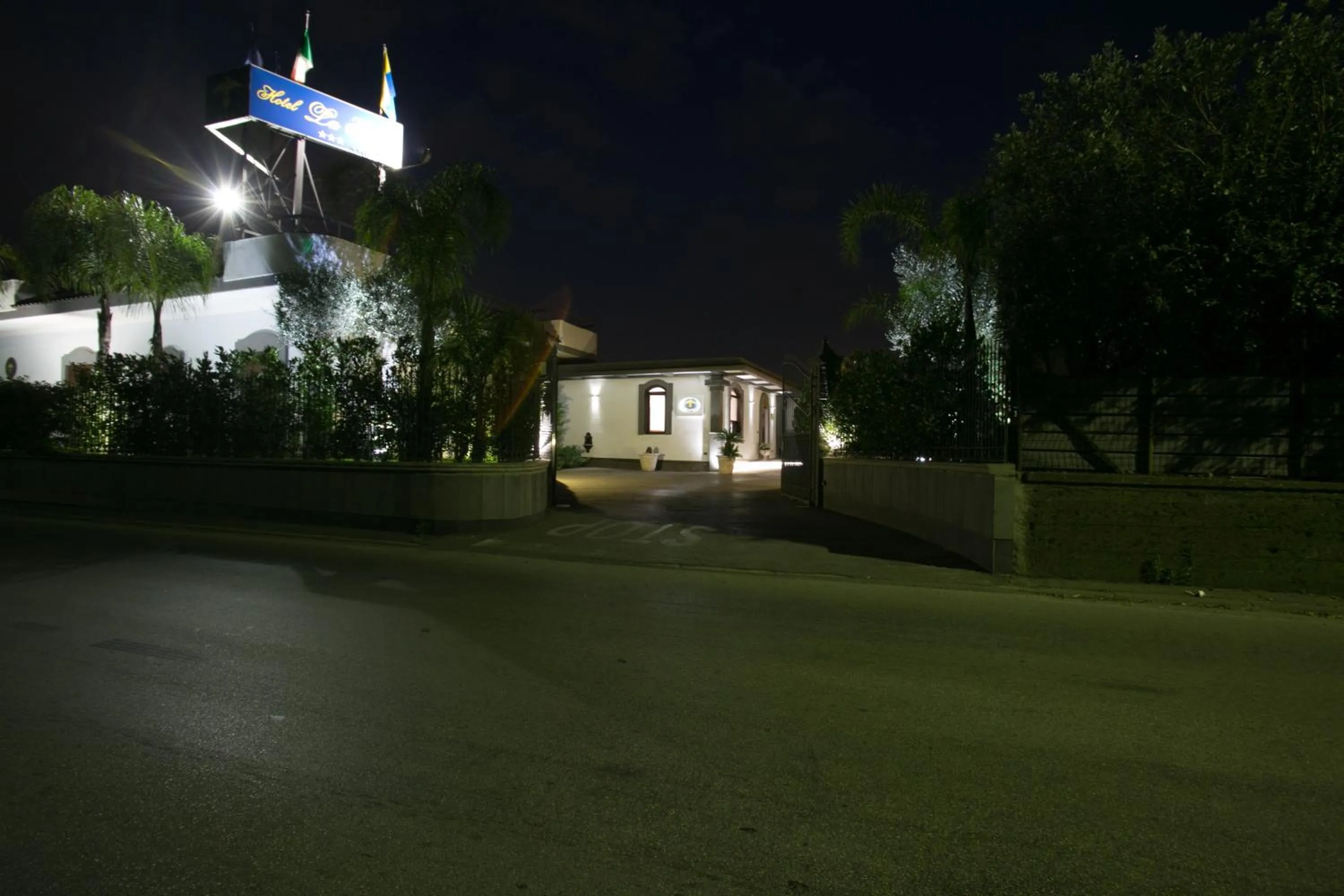 Street view in Hotel la Fenice